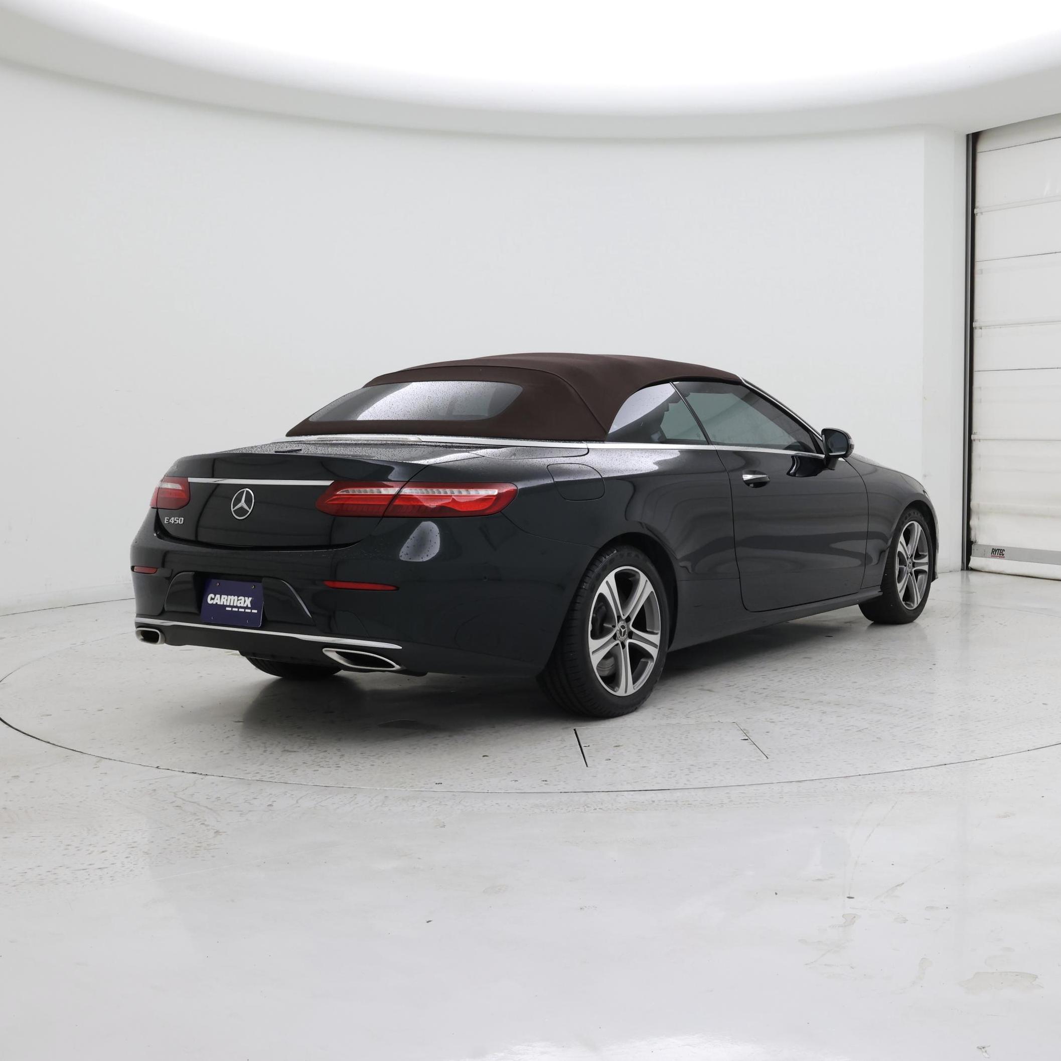 Thumbnail: 2020 Mercedes-Benz E-Class - 8