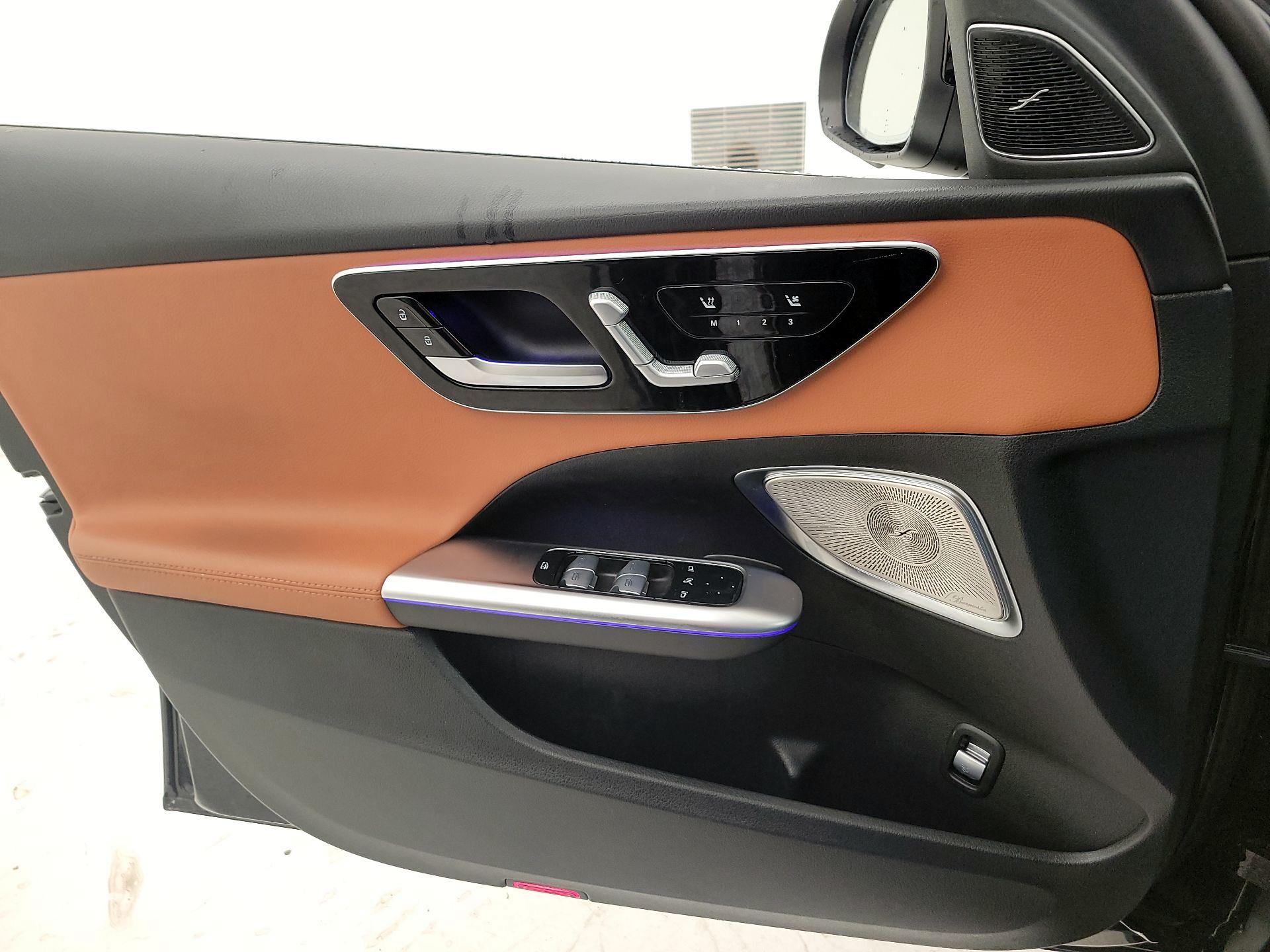 Thumbnail: 2023 Mercedes-Benz C-Class - 12