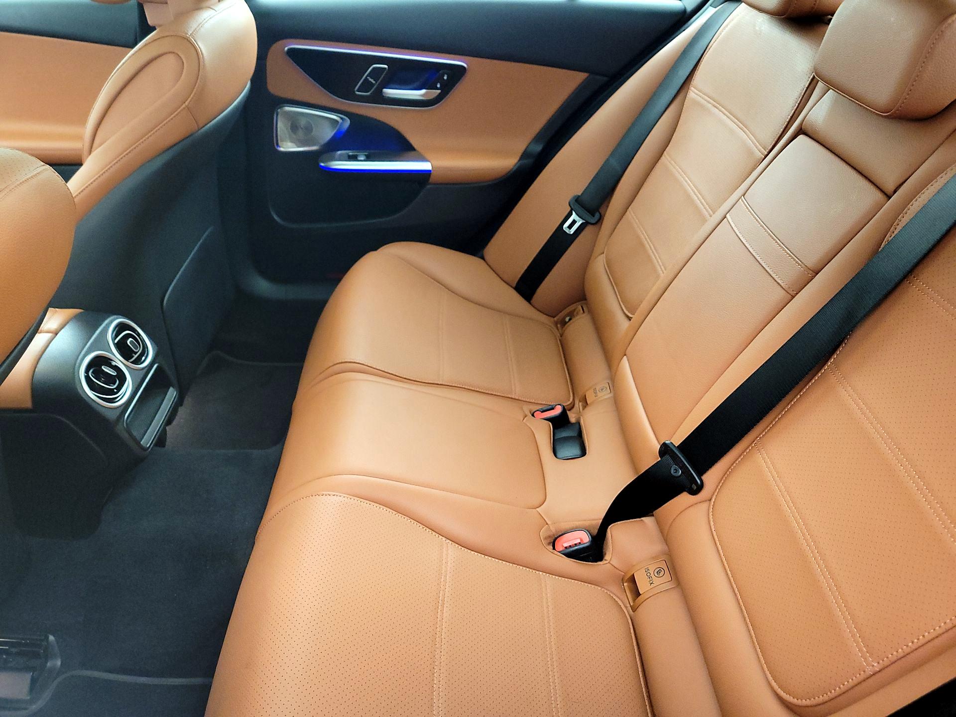 Thumbnail: 2023 Mercedes-Benz C-Class - 20