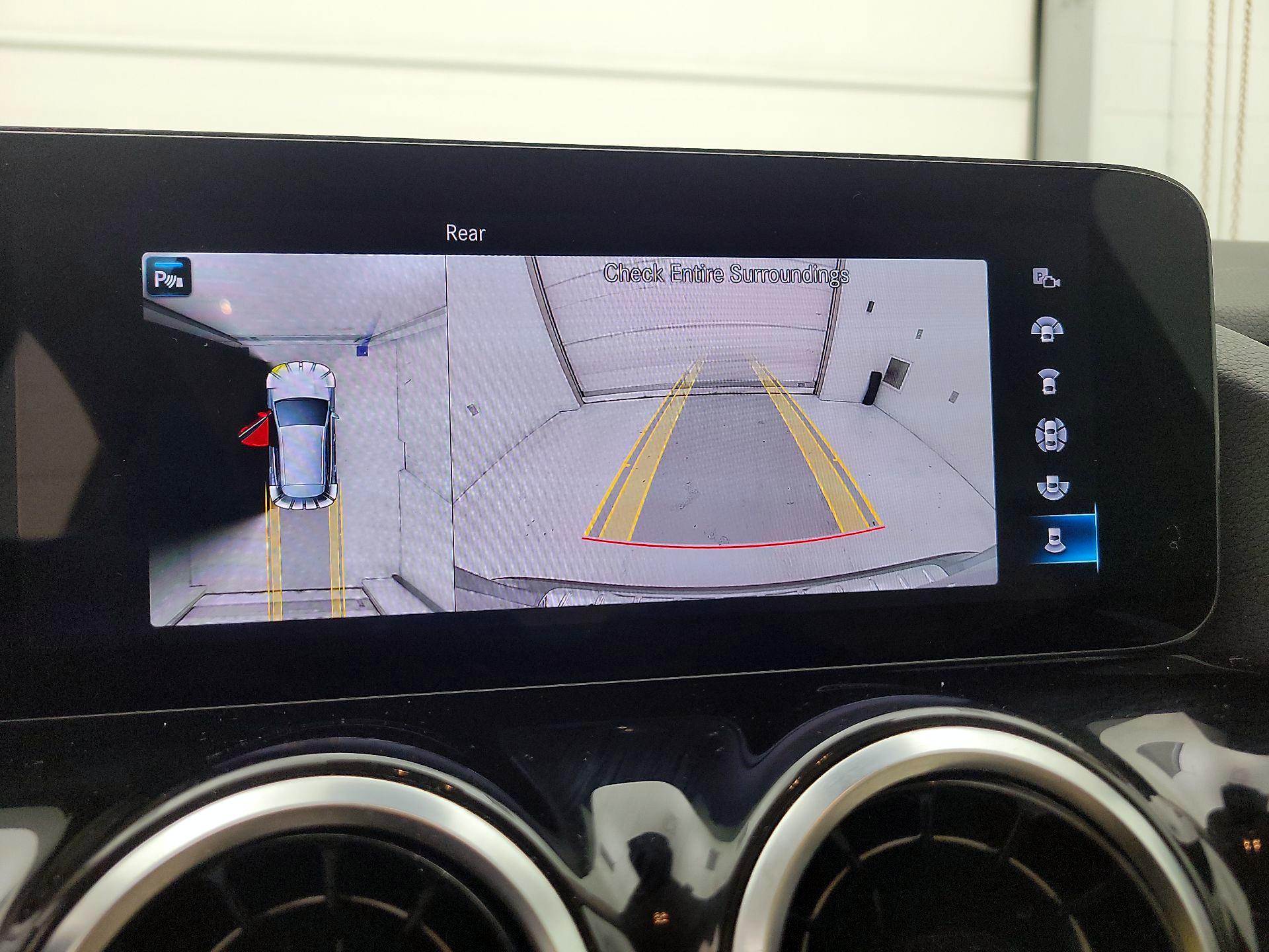 Thumbnail: 2023 Mercedes-Benz GLA - 15