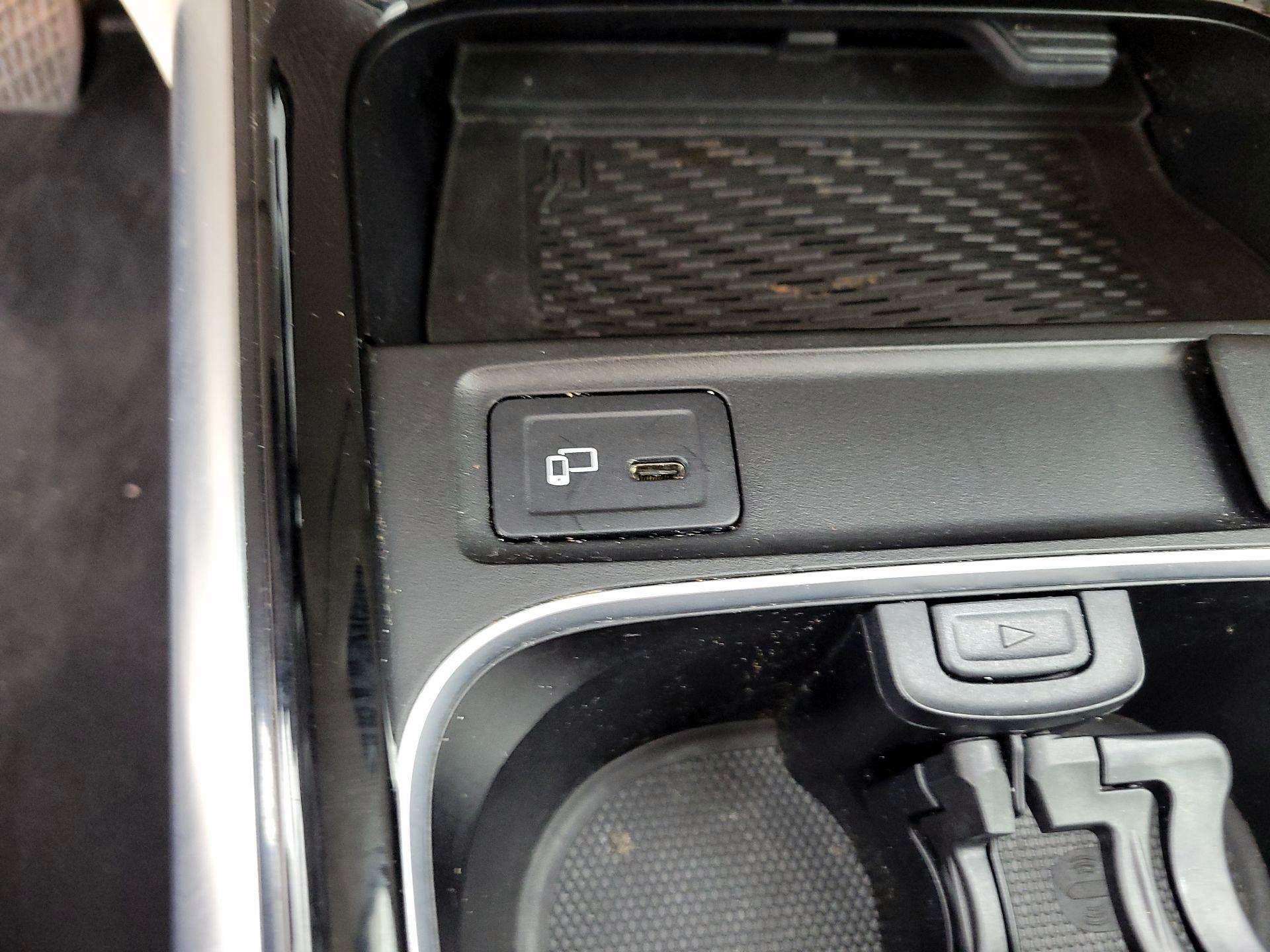 Thumbnail: 2023 Mercedes-Benz GLA - 19