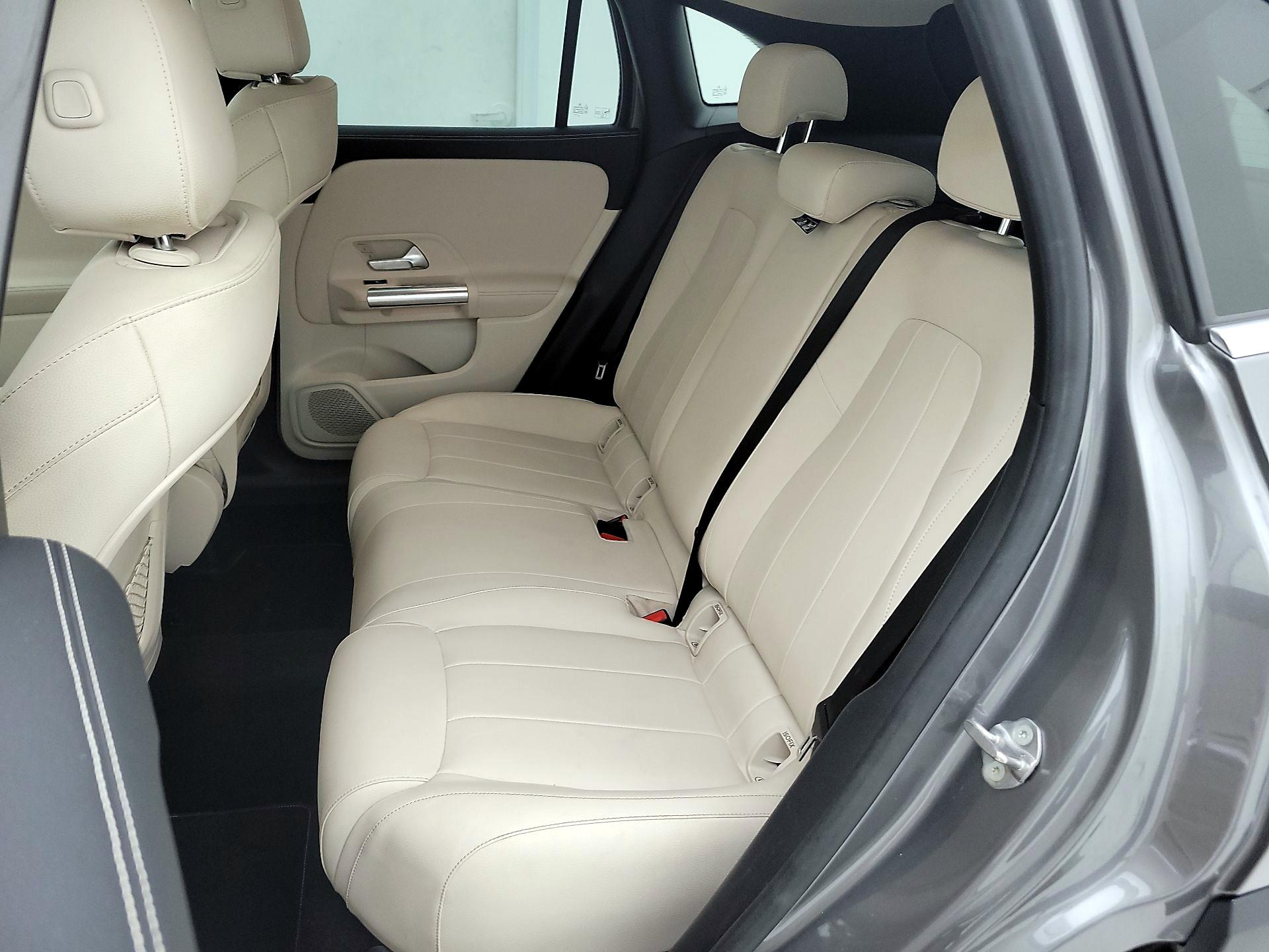 Thumbnail: 2023 Mercedes-Benz GLA - 20