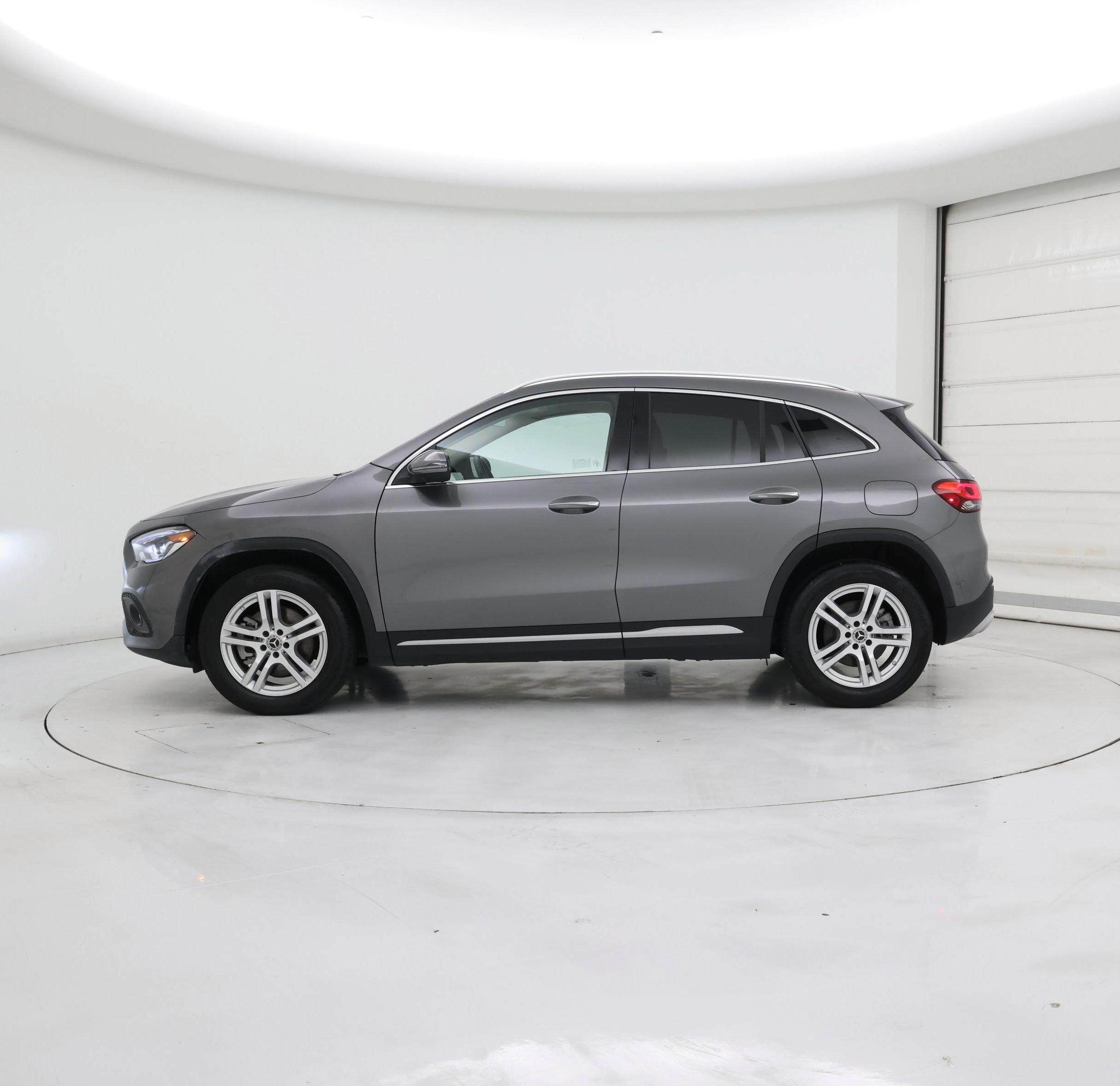 Thumbnail: 2023 Mercedes-Benz GLA - 3