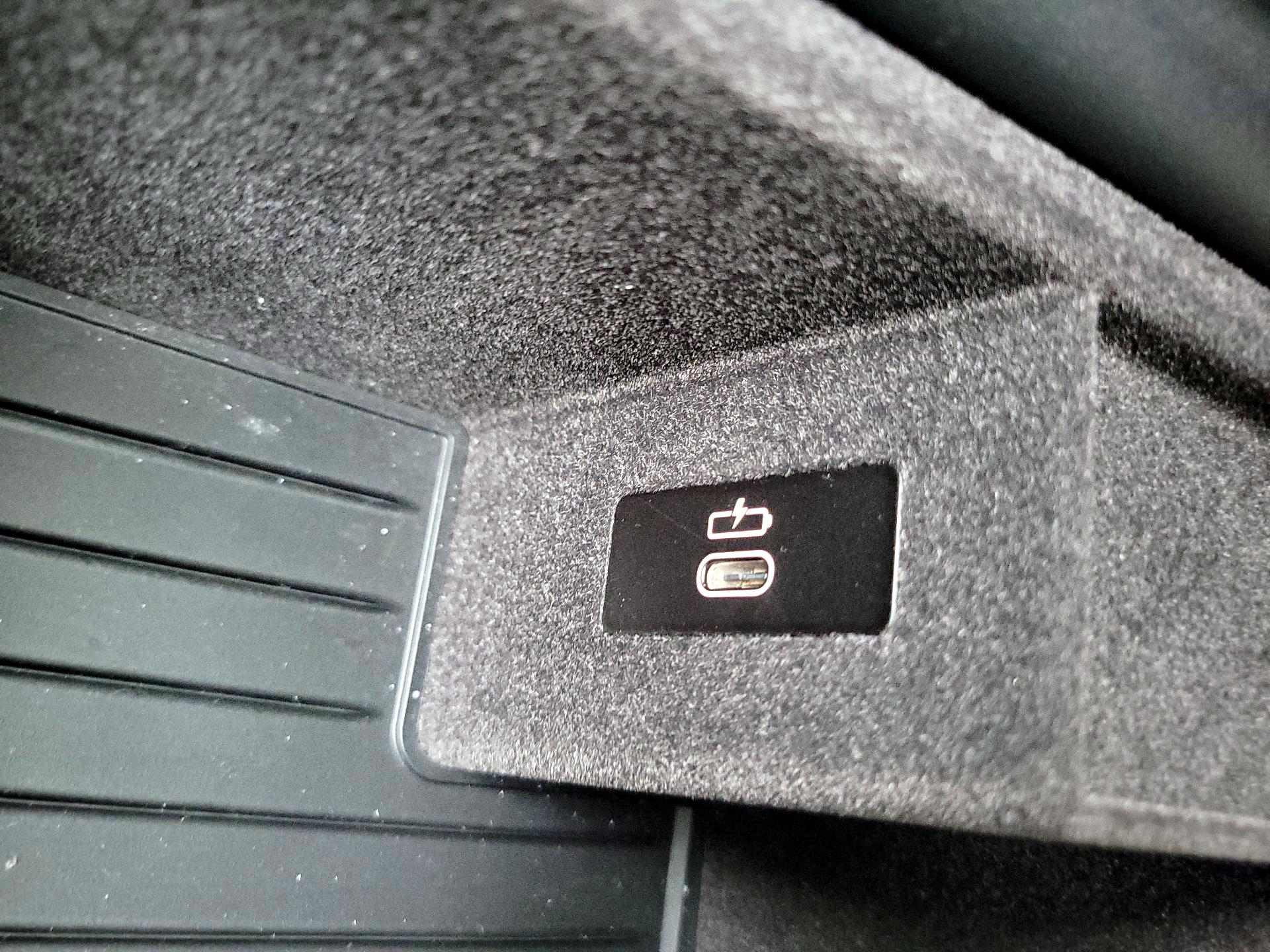 Thumbnail: 2023 BMW 5 Series - 19