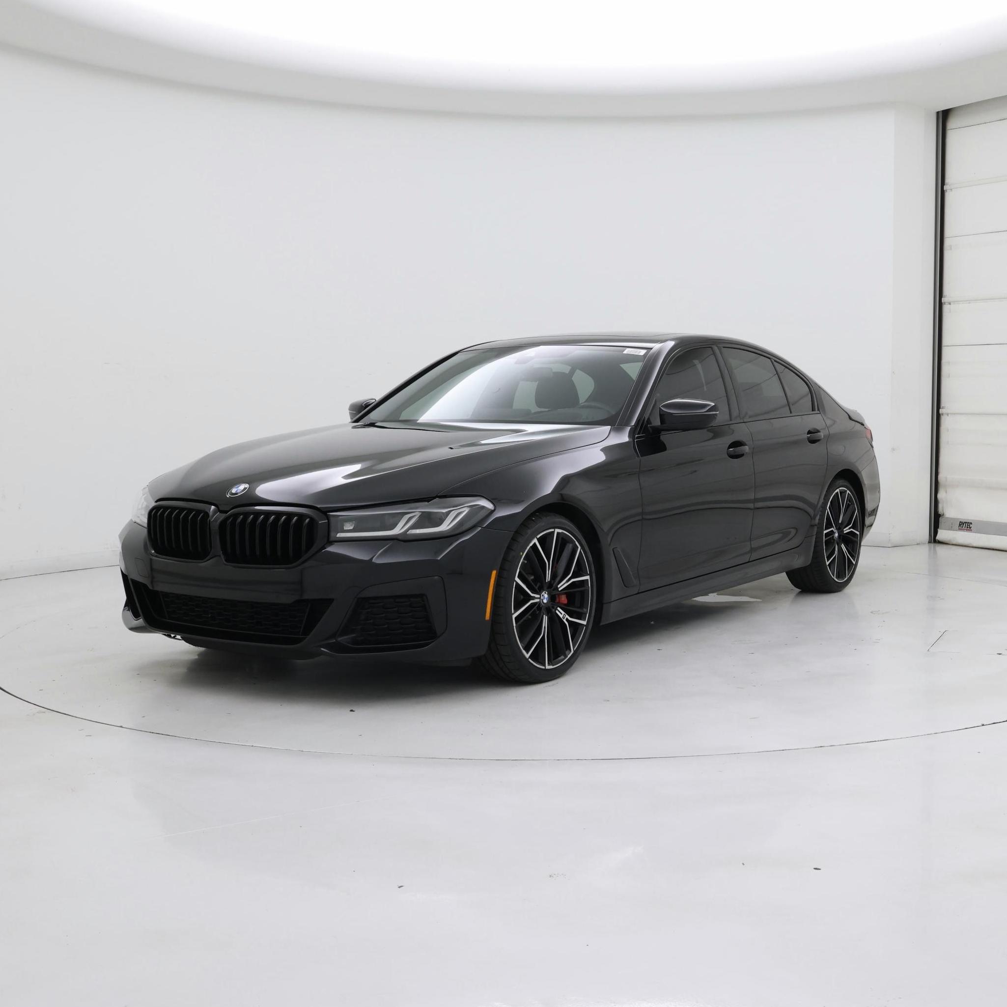 Thumbnail: 2023 BMW 5 Series - 4