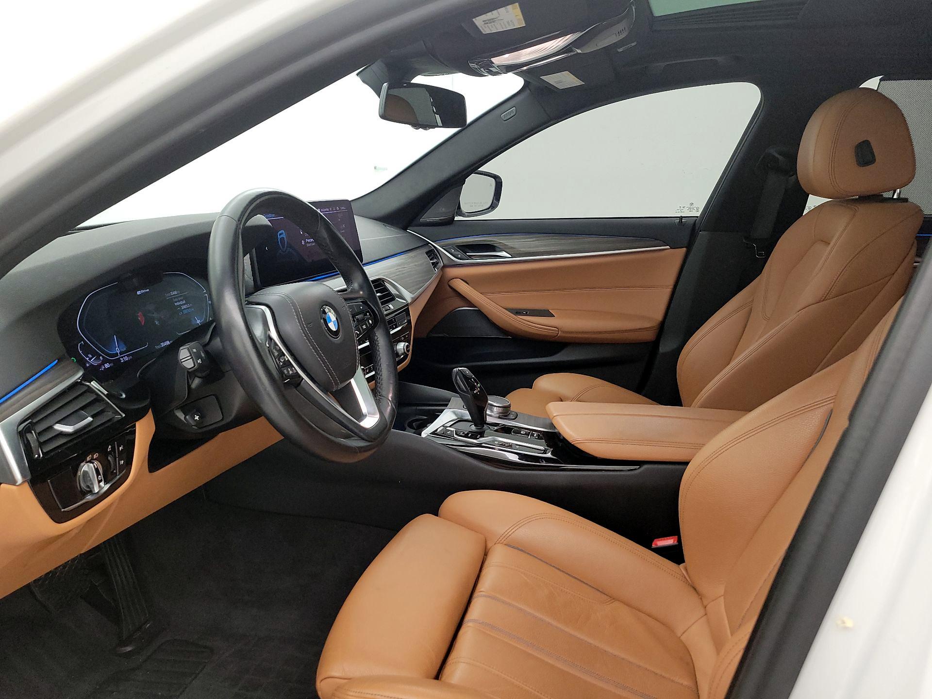 Thumbnail: 2021 BMW 5 Series - 11