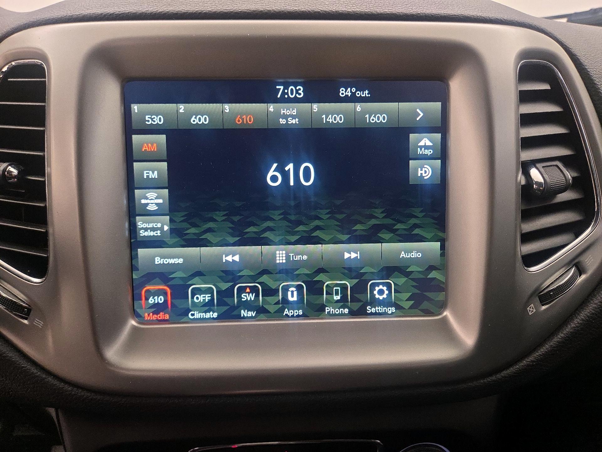 Thumbnail: 2018 Jeep Compass - 16