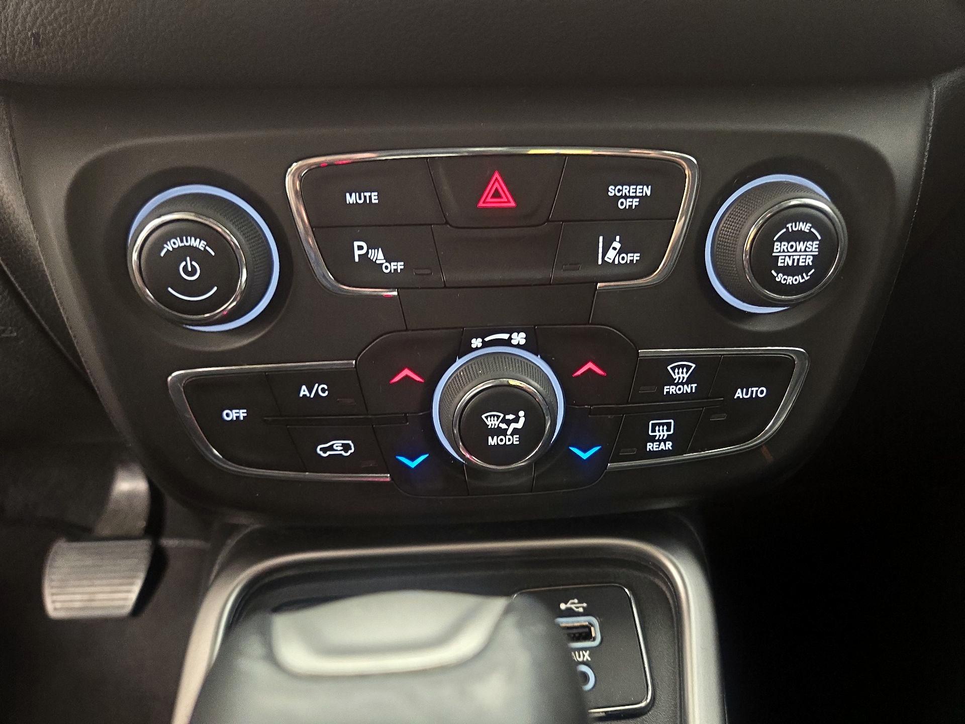 Thumbnail: 2018 Jeep Compass - 17