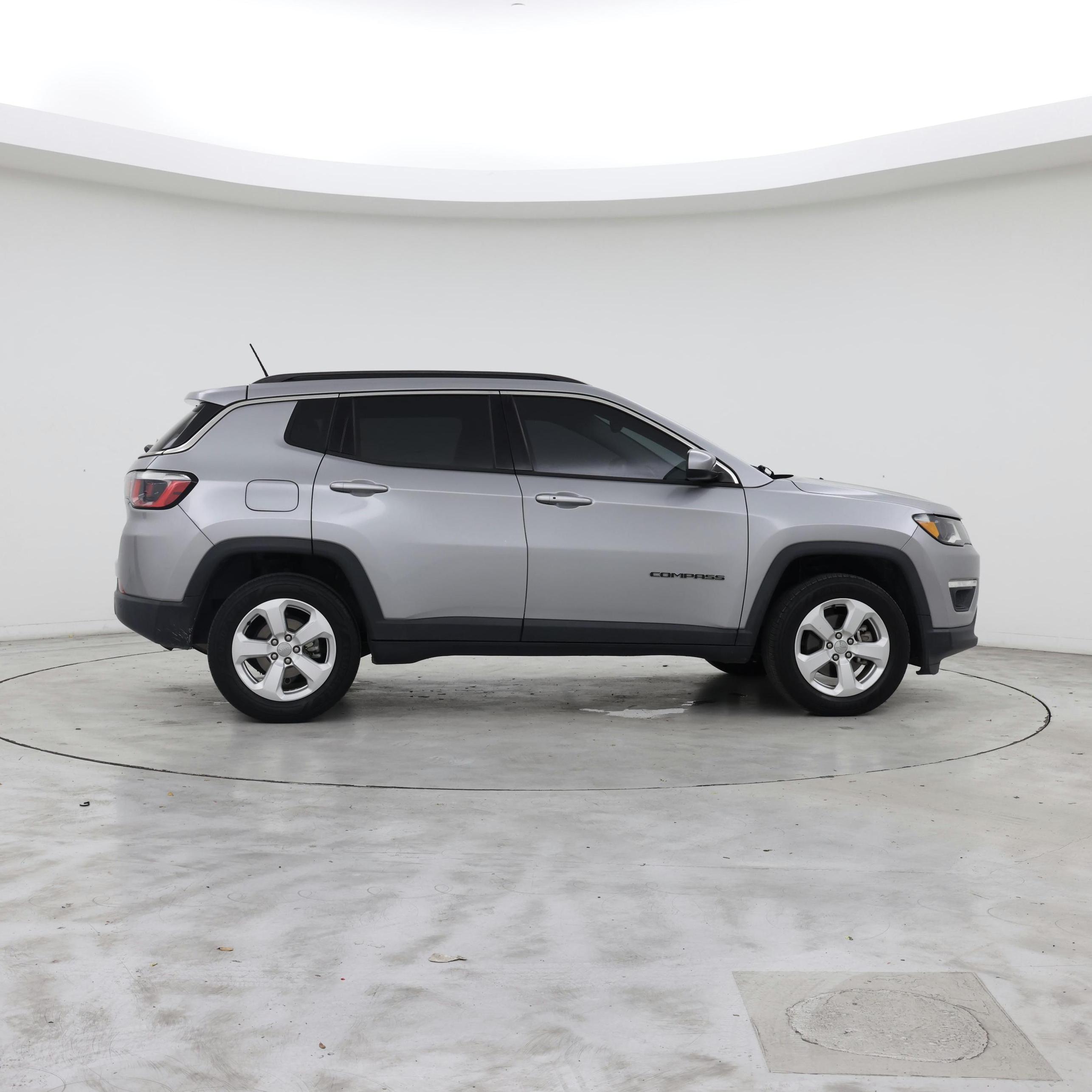 Thumbnail: 2018 Jeep Compass - 7