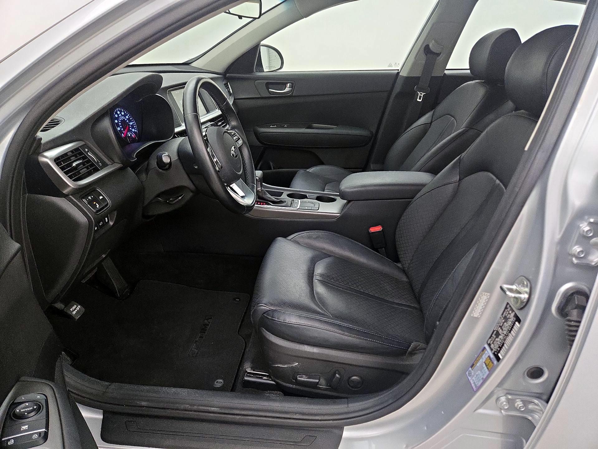 Thumbnail: 2020 Kia Optima - 11