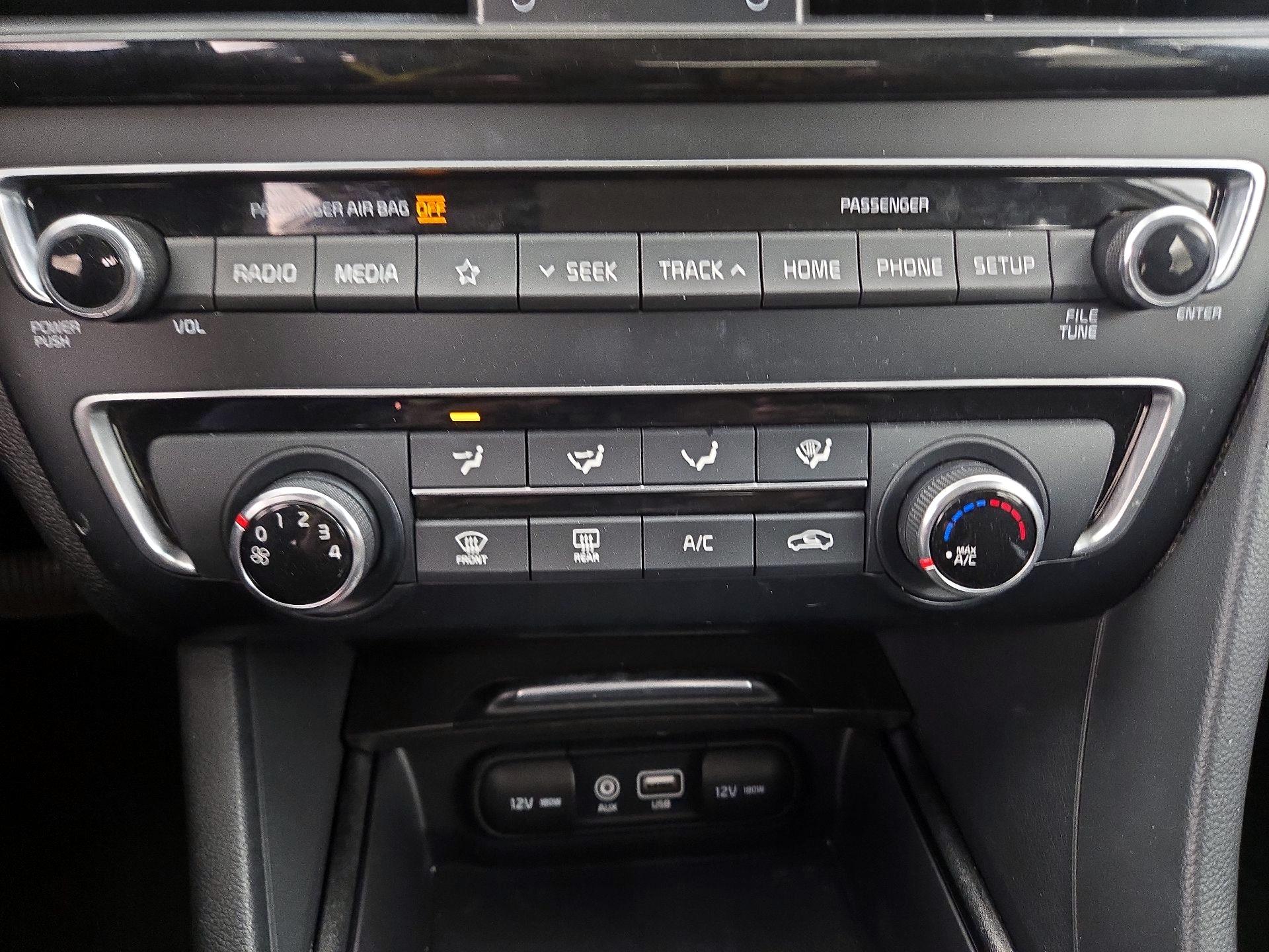 Thumbnail: 2020 Kia Optima - 16