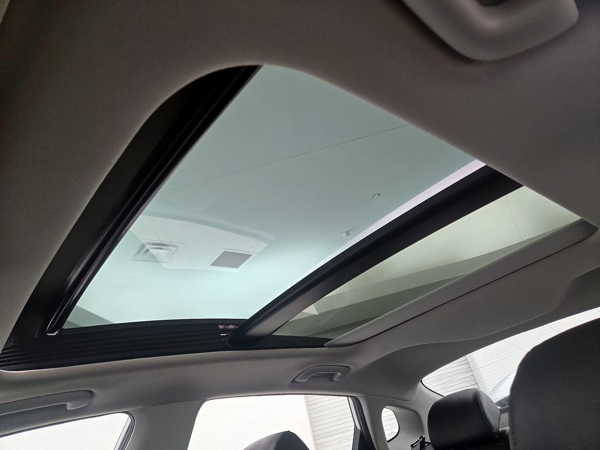 Thumbnail: 2020 Kia Optima - 19