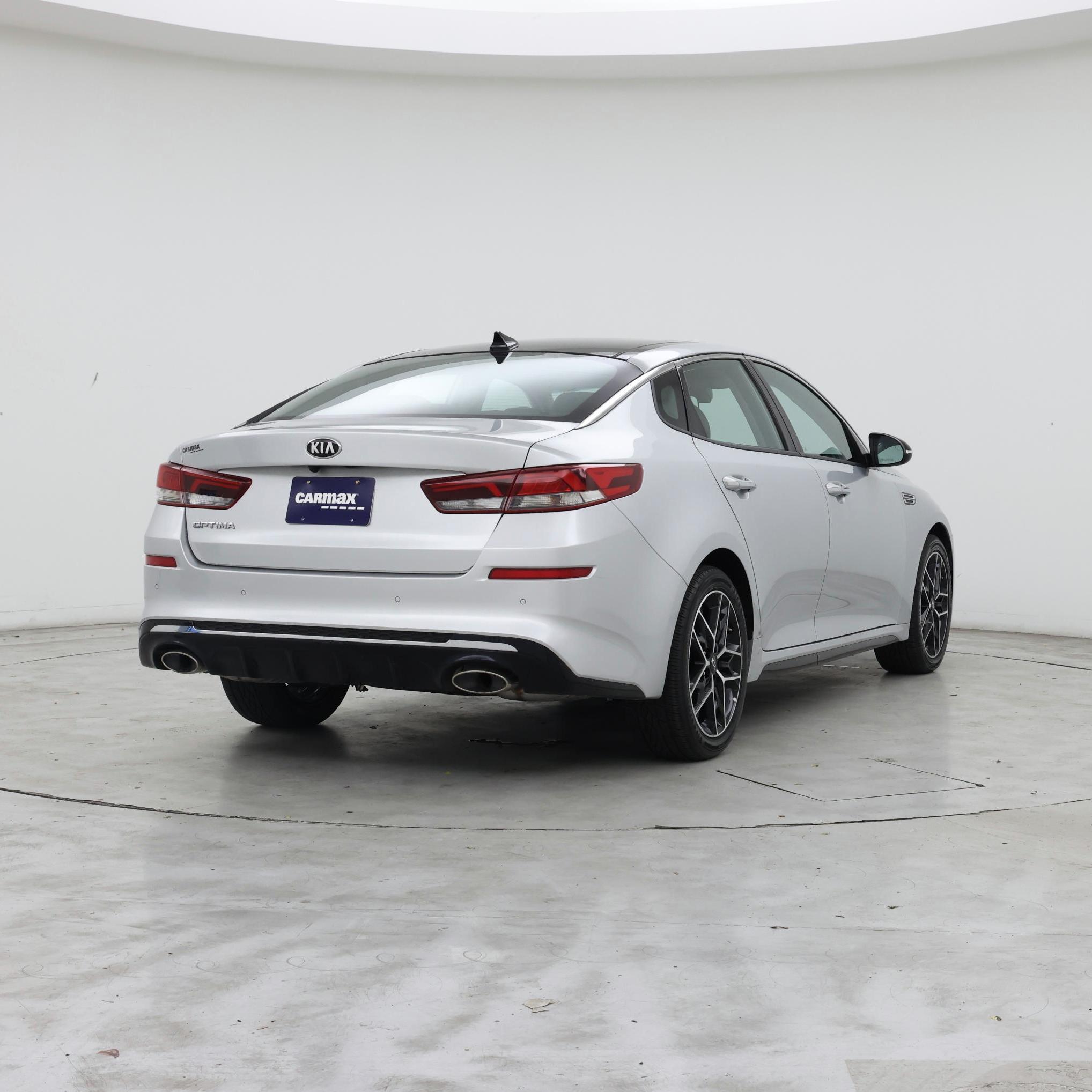 Thumbnail: 2020 Kia Optima - 8