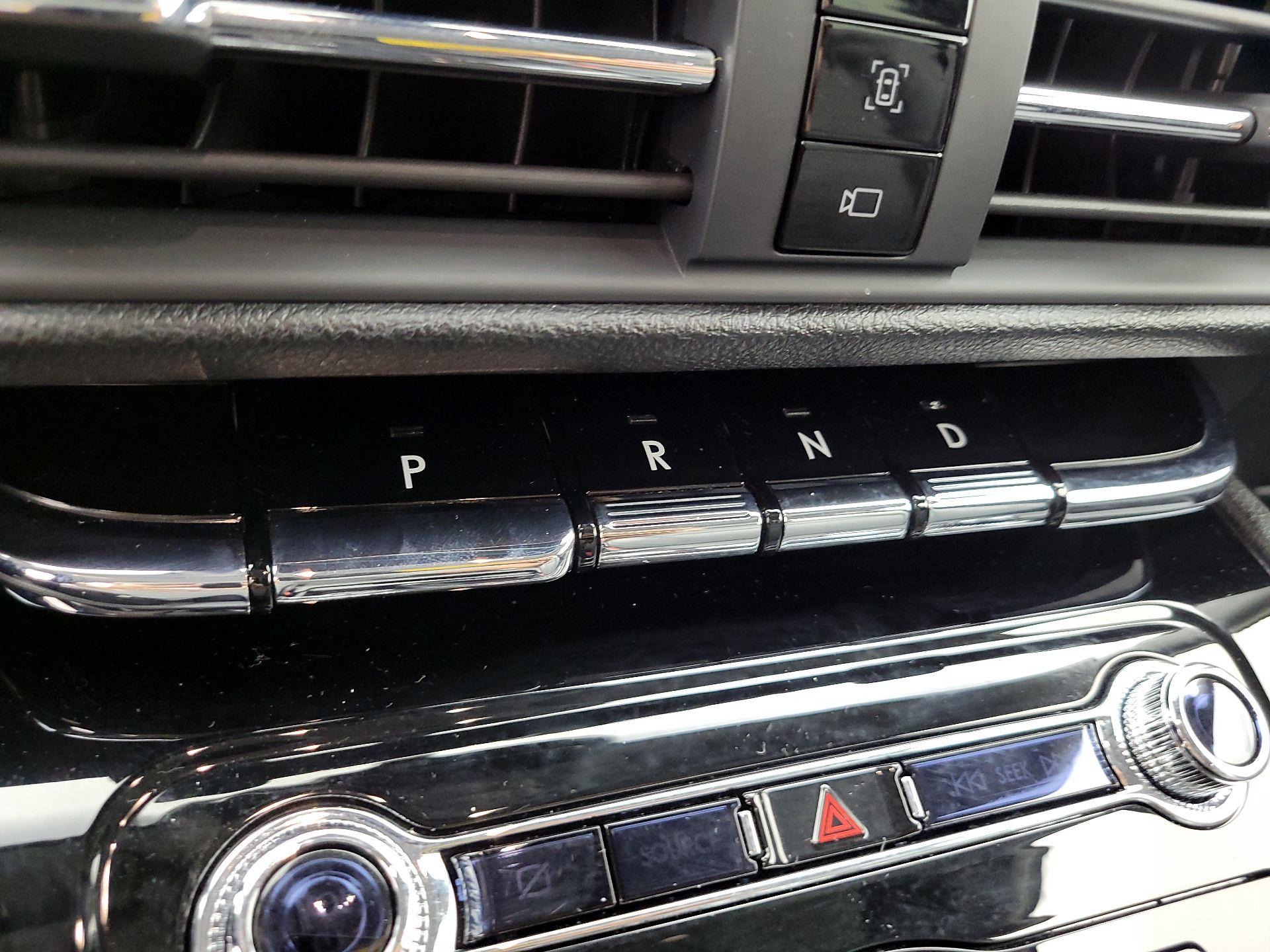 Thumbnail: 2022 Lincoln Corsair - 18