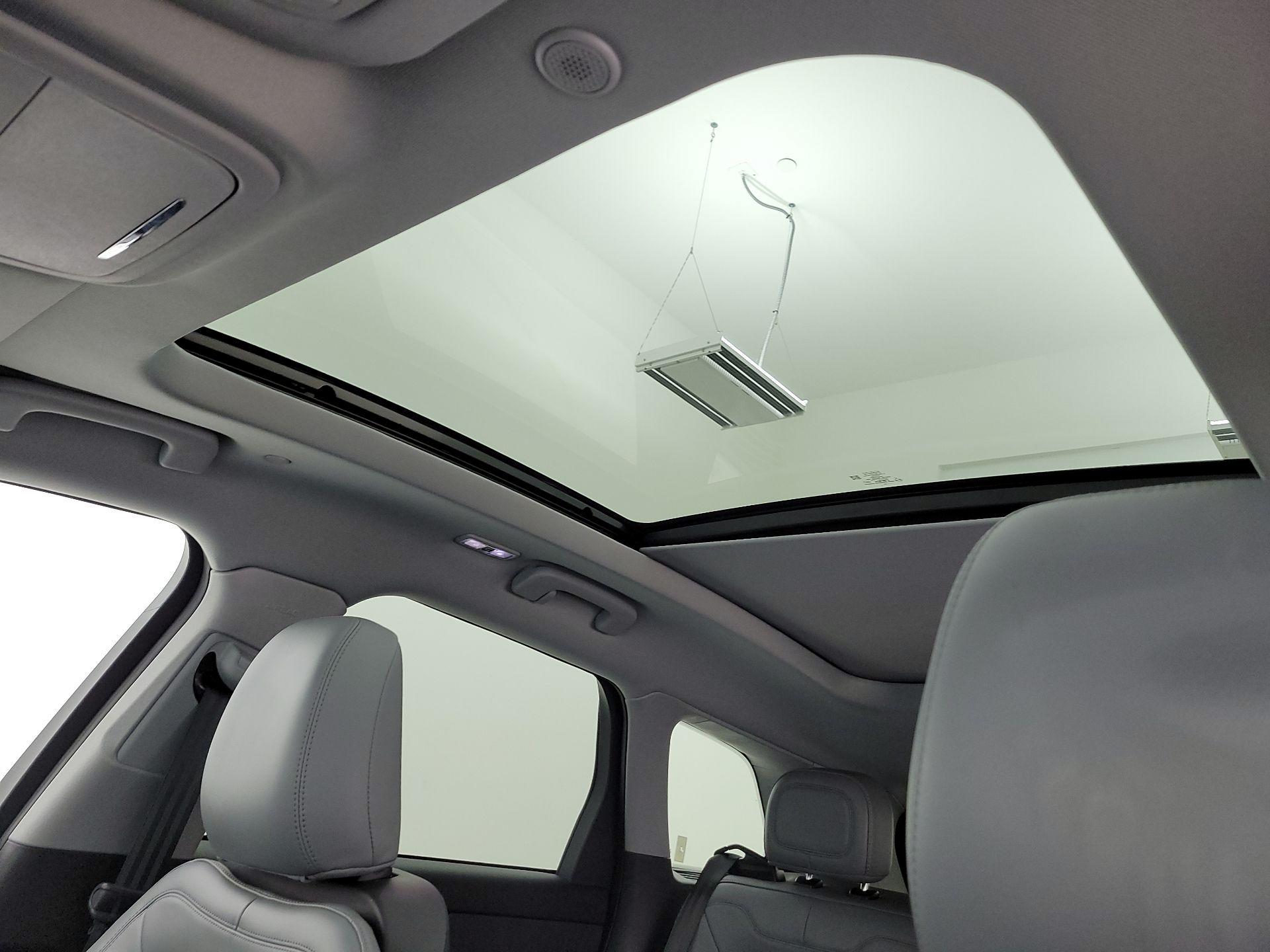 Thumbnail: 2022 Lincoln Corsair - 20