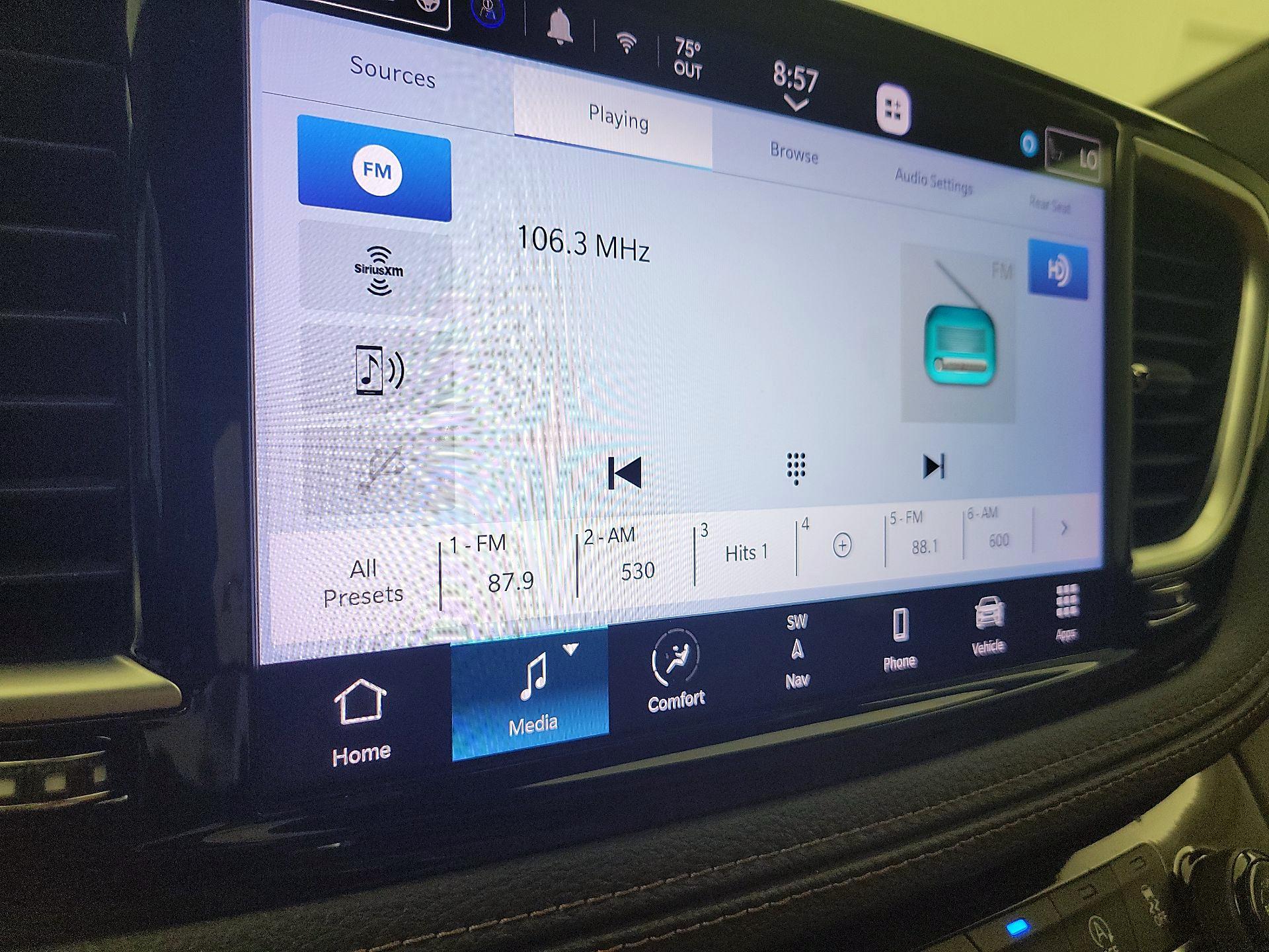 Thumbnail: 2022 Chrysler Pacifica - 16