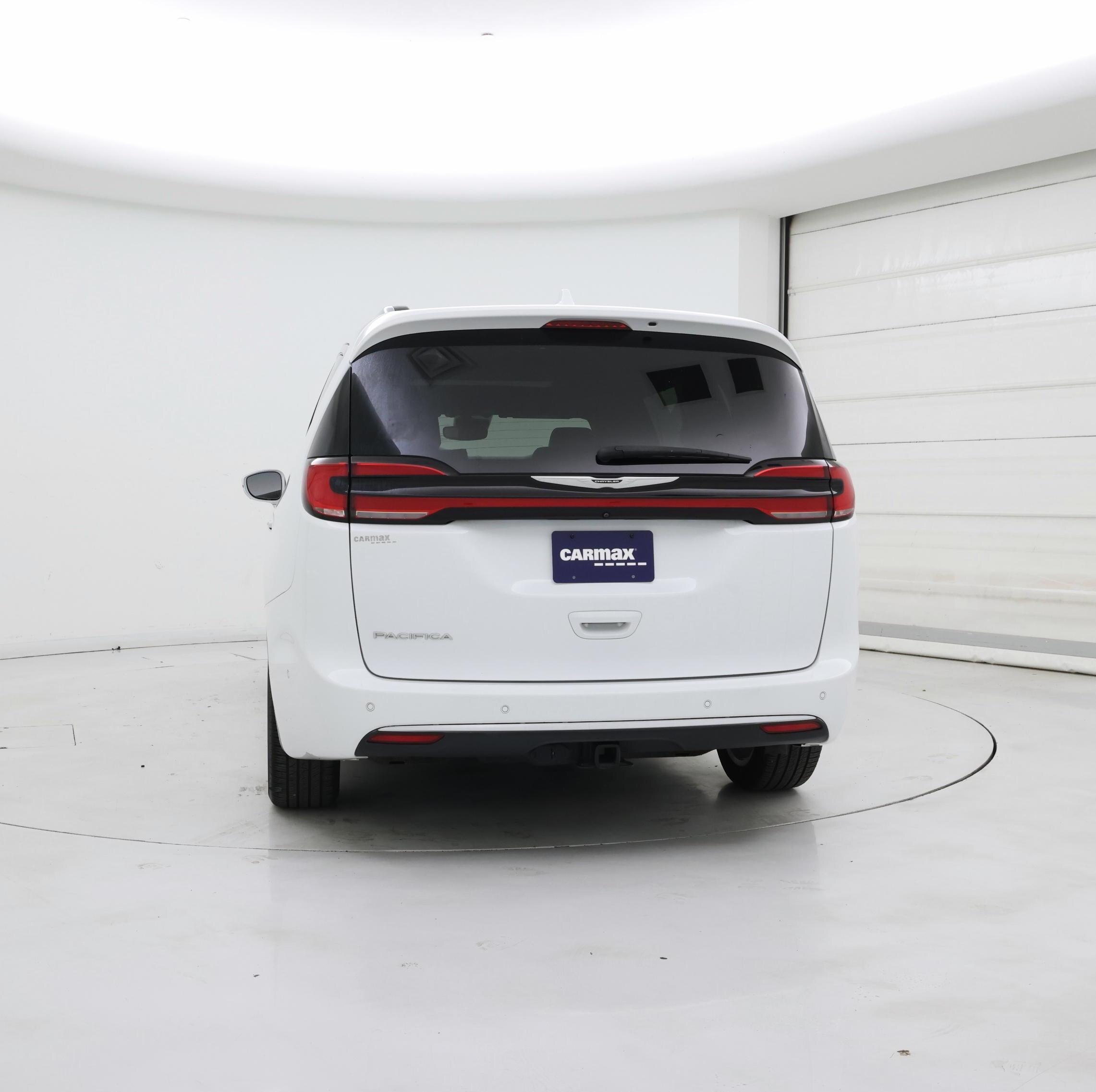 Thumbnail: 2022 Chrysler Pacifica - 6