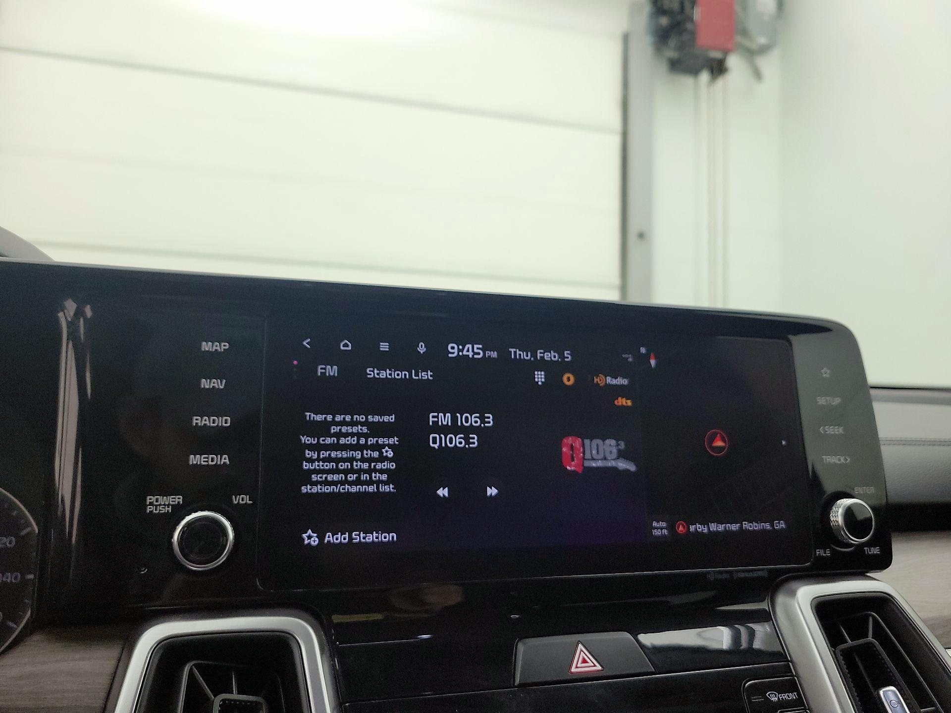 Thumbnail: 2023 Kia Sorento - 16