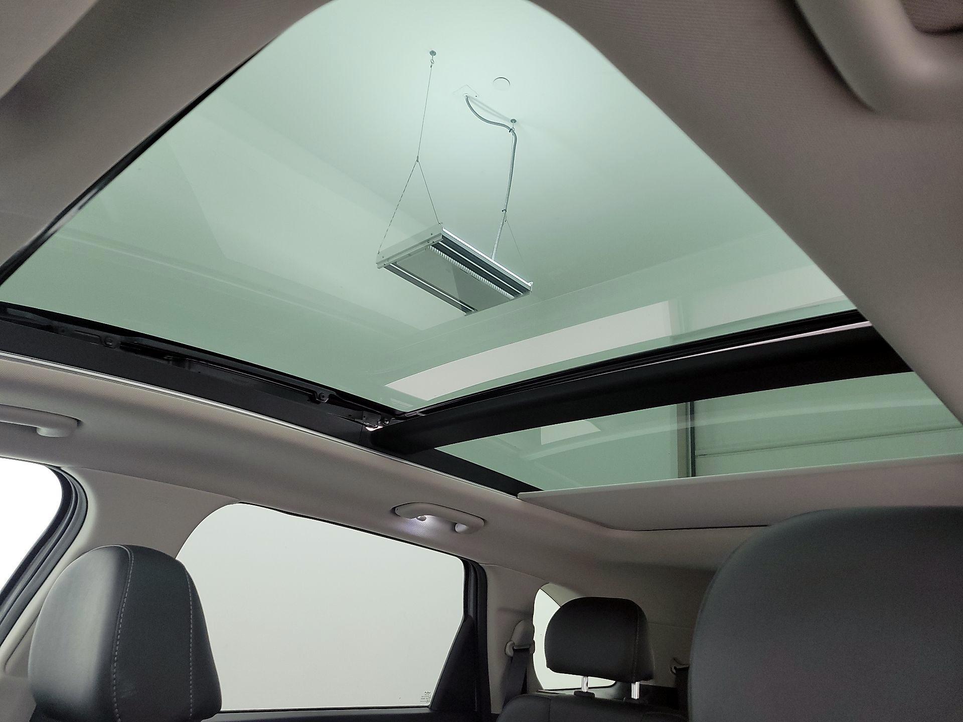 Thumbnail: 2023 Kia Sorento - 20