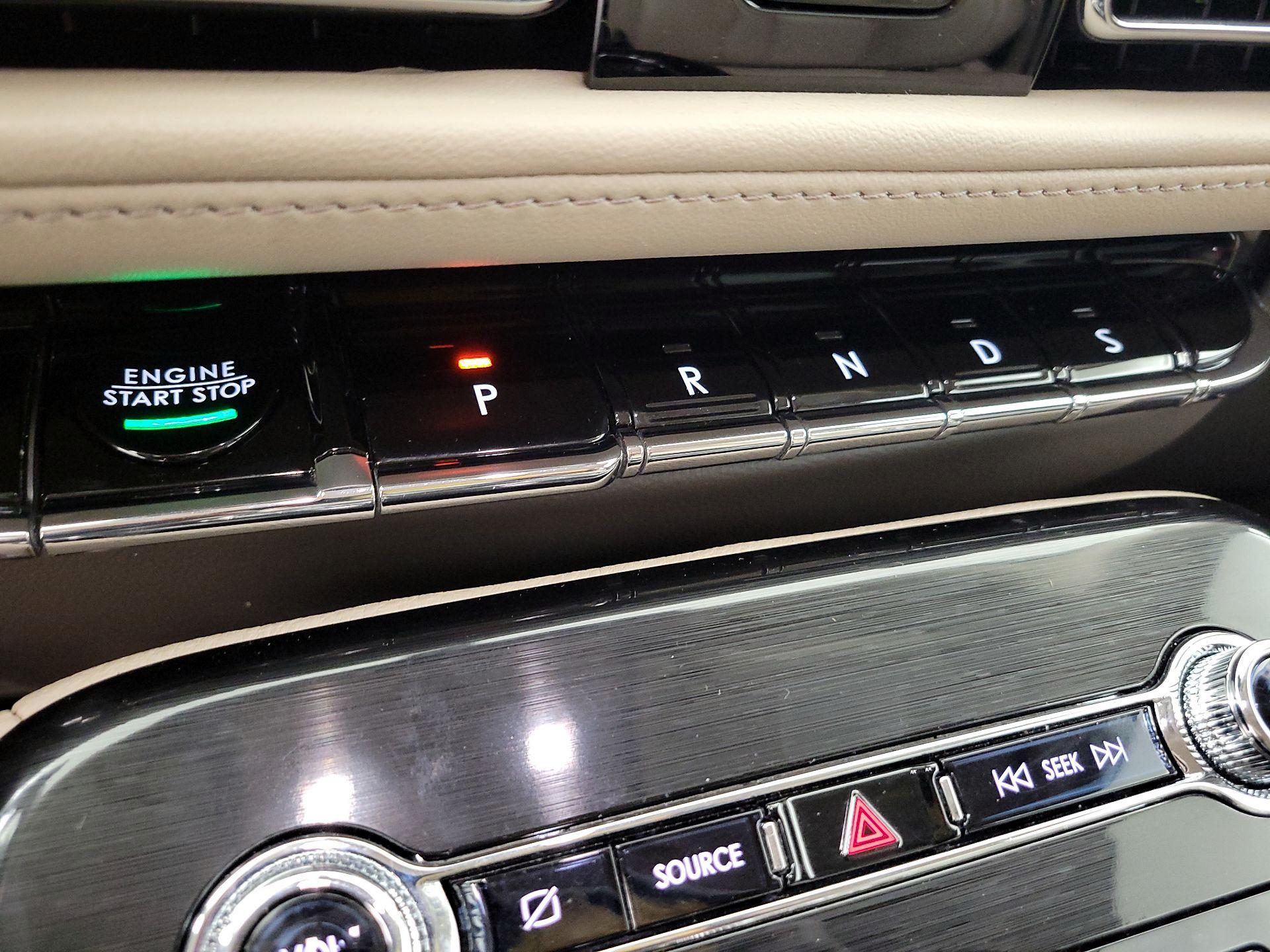 Thumbnail: 2022 Lincoln Nautilus - 17