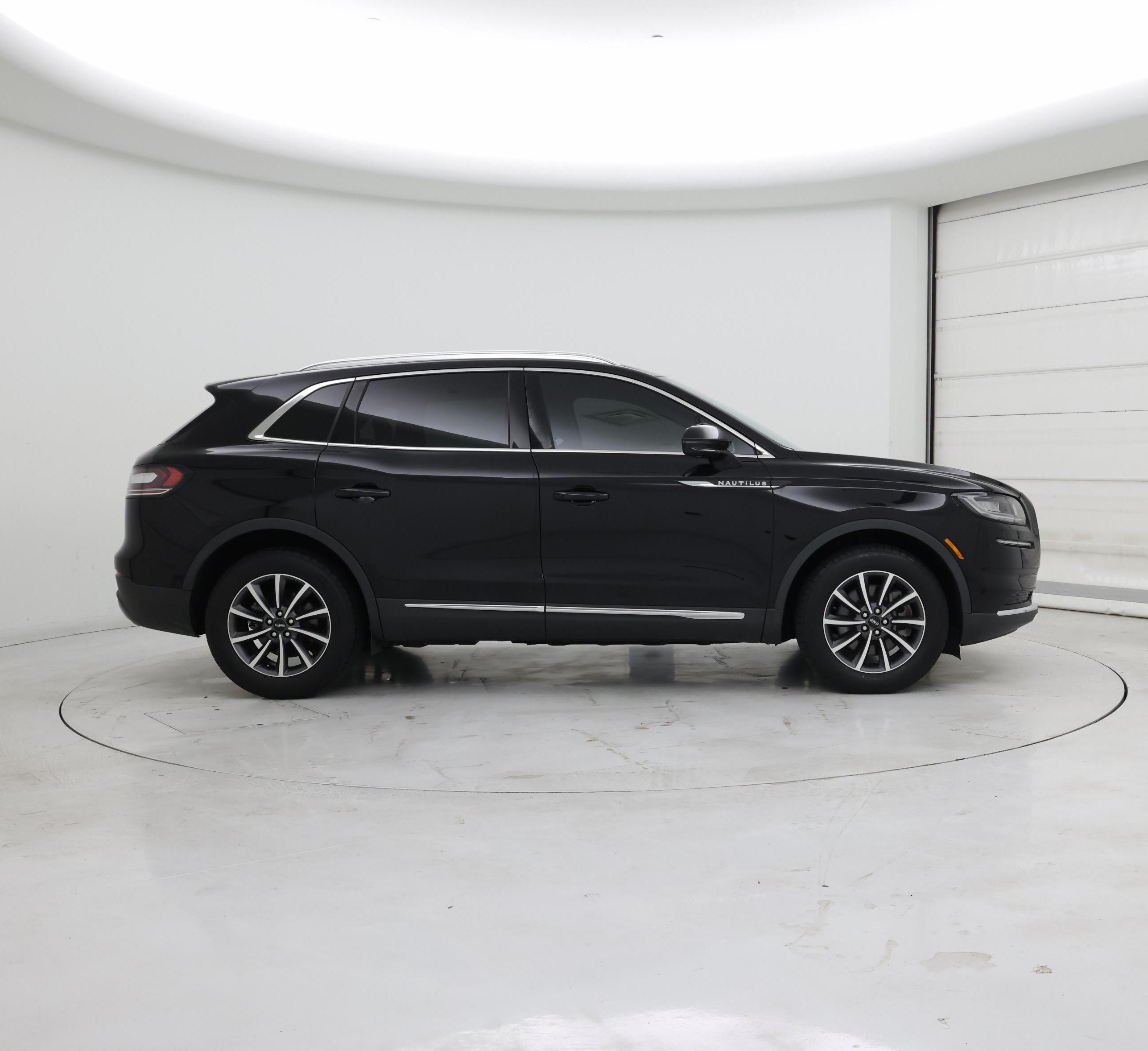 Thumbnail: 2022 Lincoln Nautilus - 7