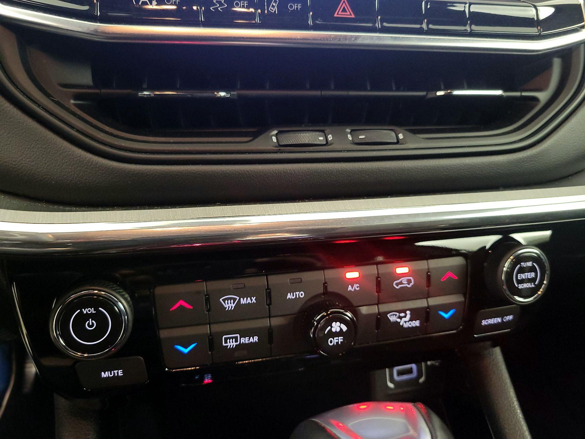 Thumbnail: 2022 Jeep Compass - 17