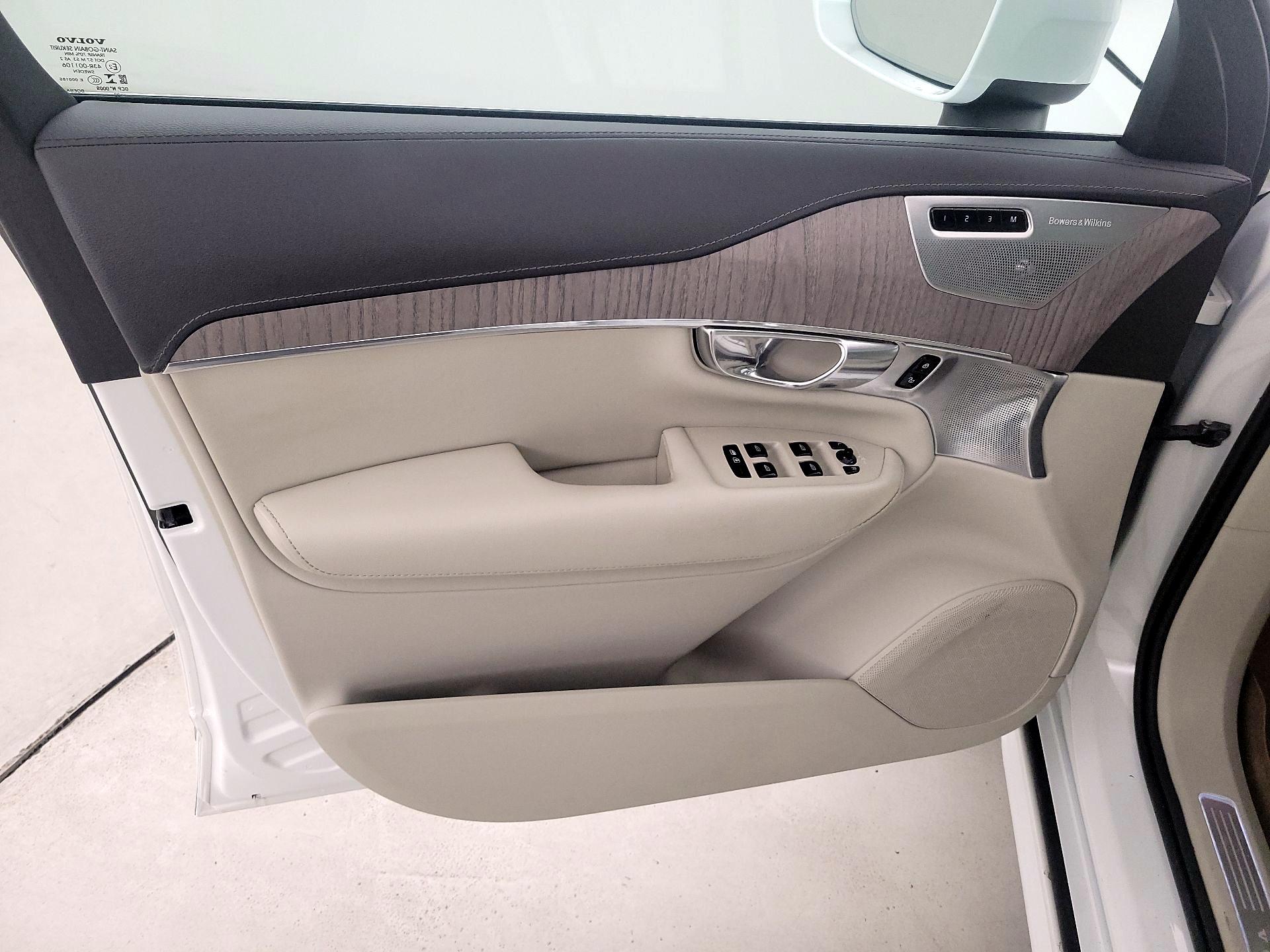 Thumbnail: 2023 Volvo XC90 - 12