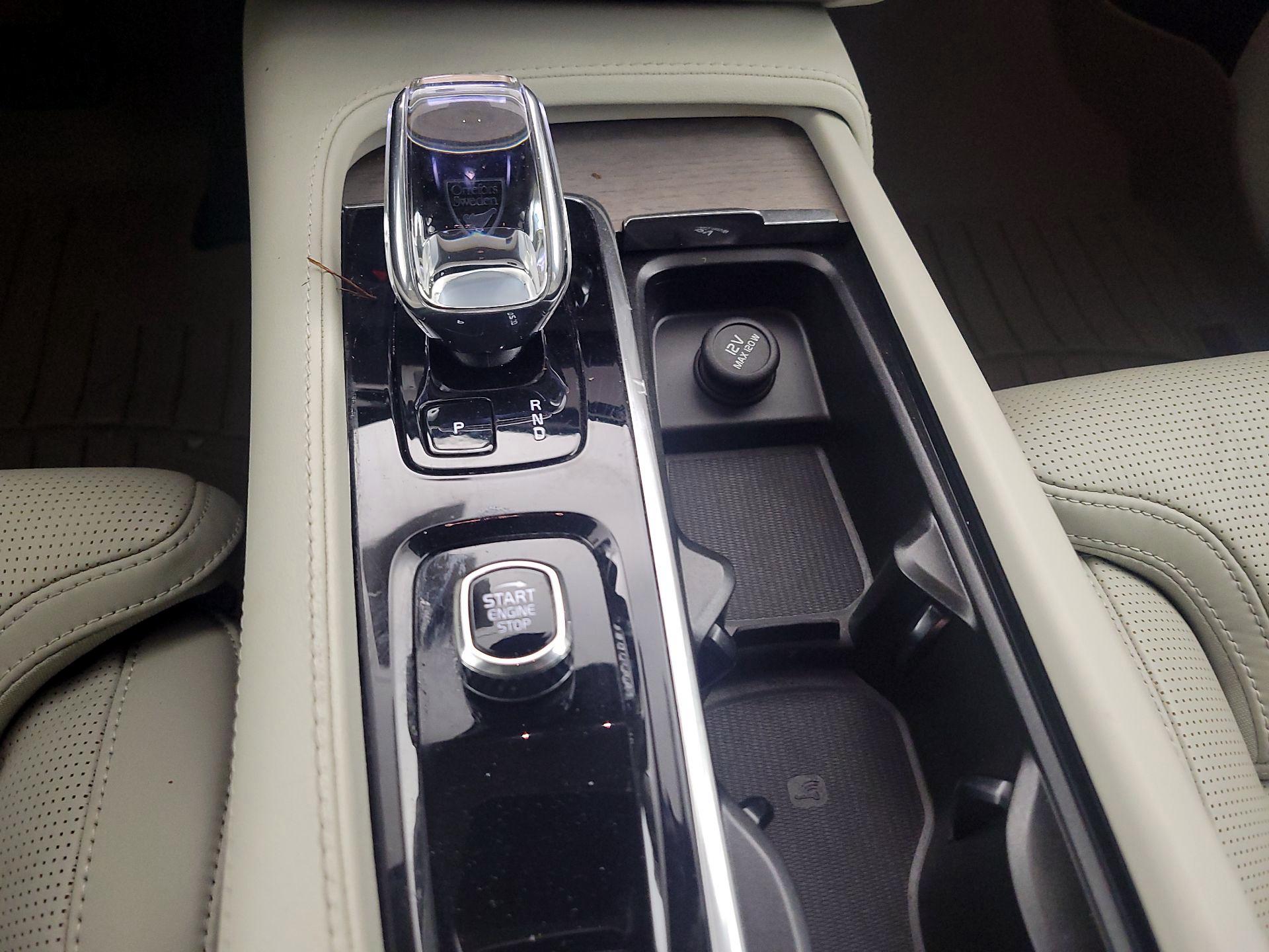 Thumbnail: 2023 Volvo XC90 - 17