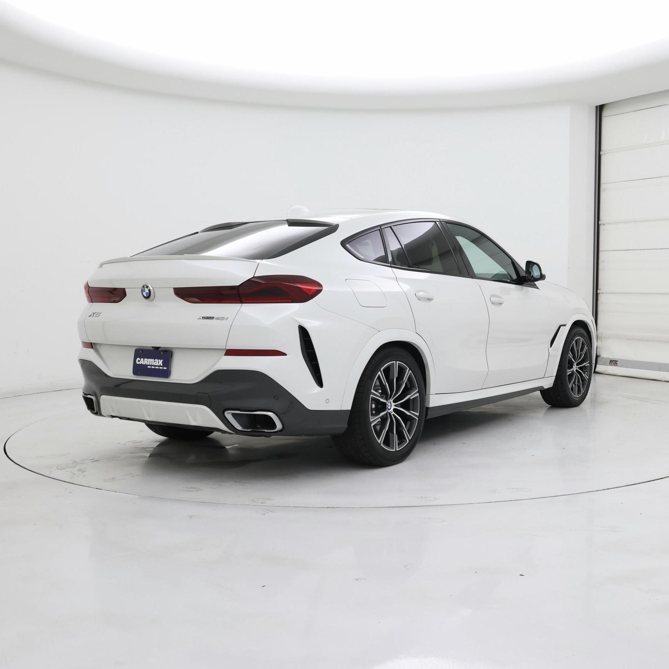 Thumbnail: 2021 BMW X6 - 8