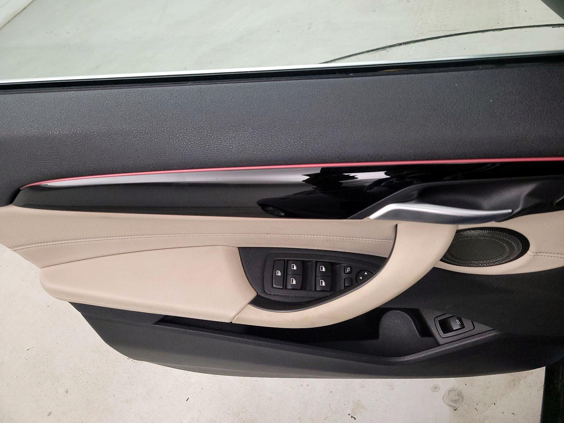 Thumbnail: 2021 BMW X2 - 12