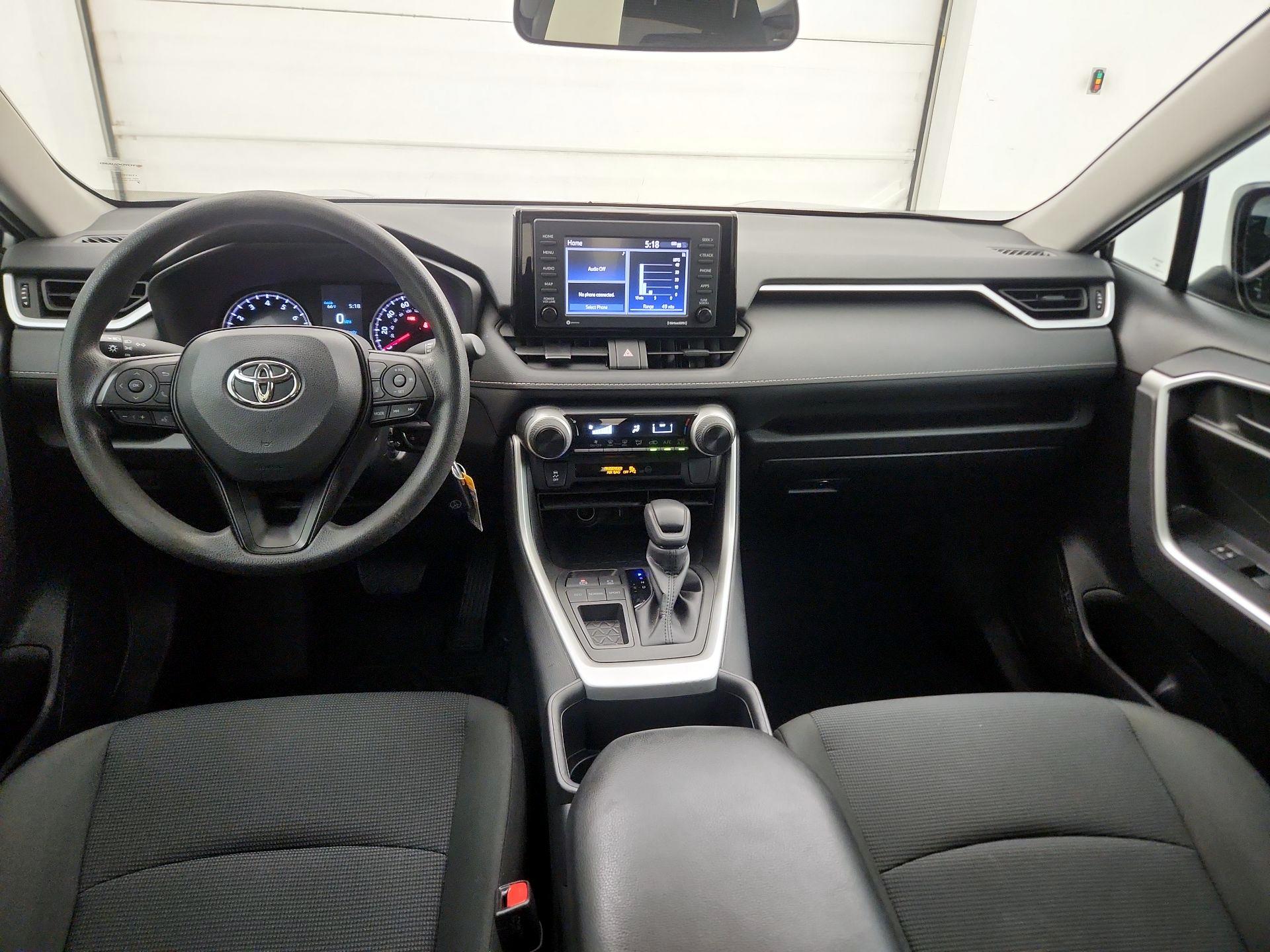 Thumbnail: 2022 Toyota RAV4 - 9