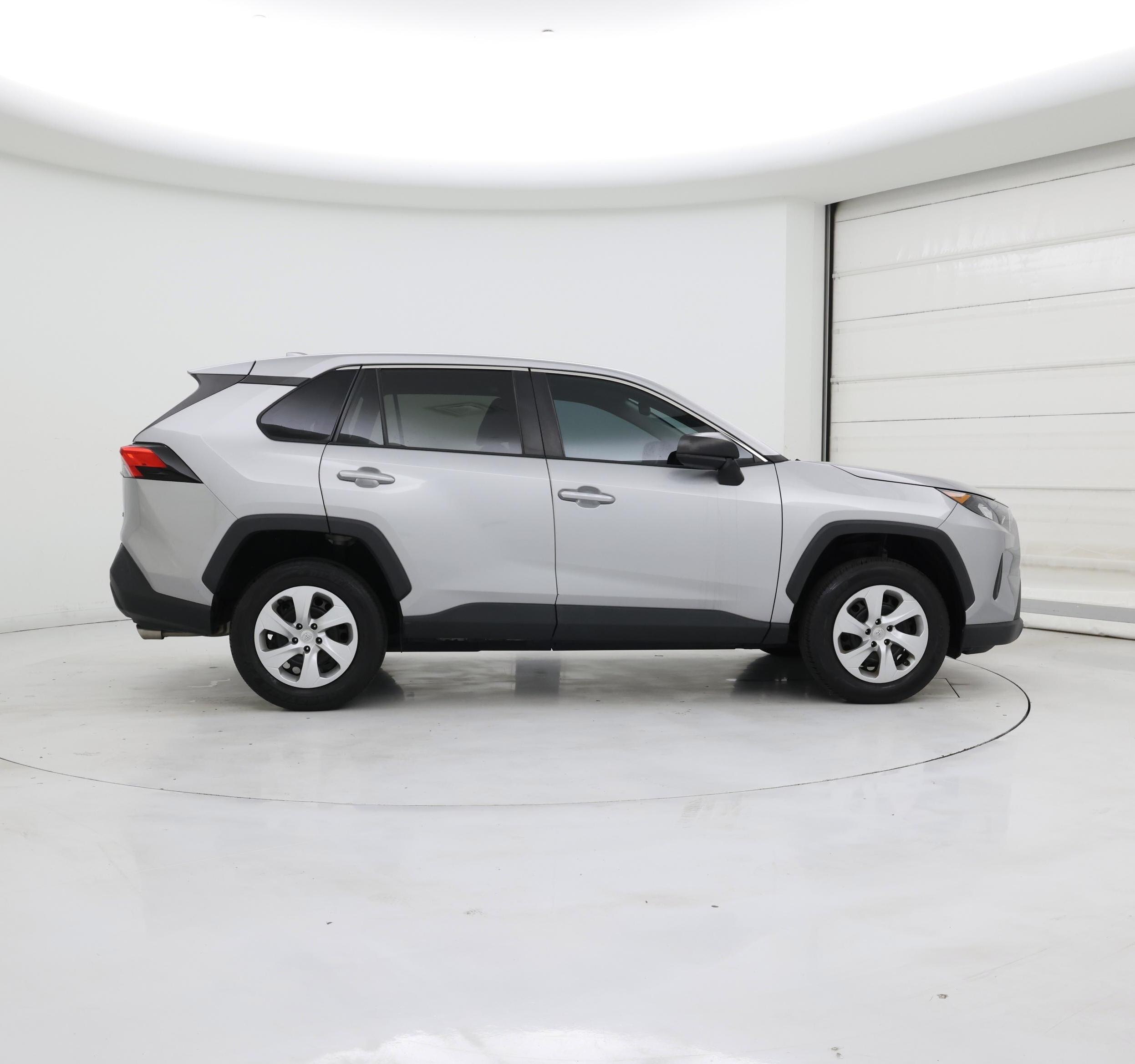 Thumbnail: 2022 Toyota RAV4 - 7