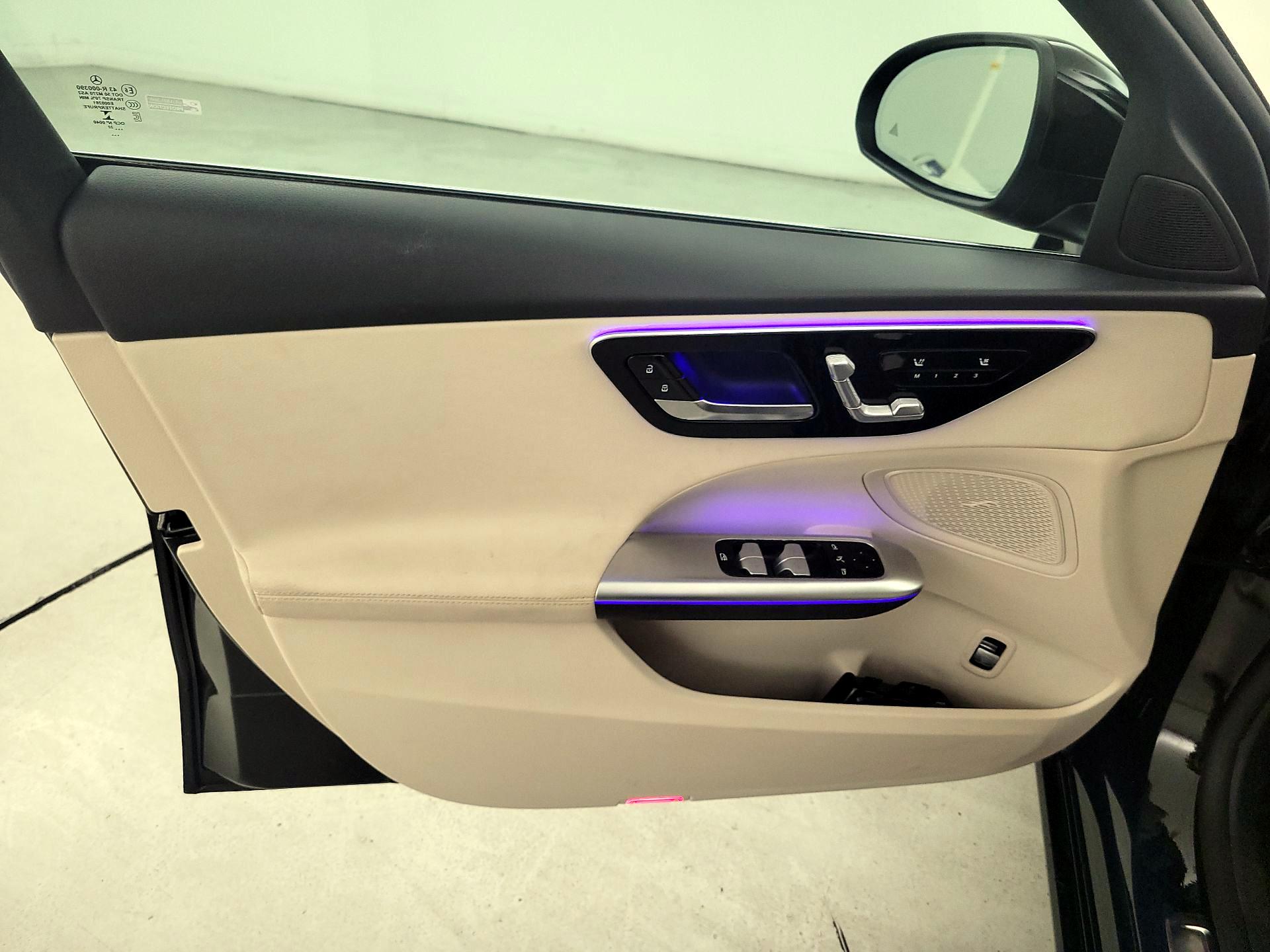 Thumbnail: 2022 Mercedes-Benz C-Class - 12