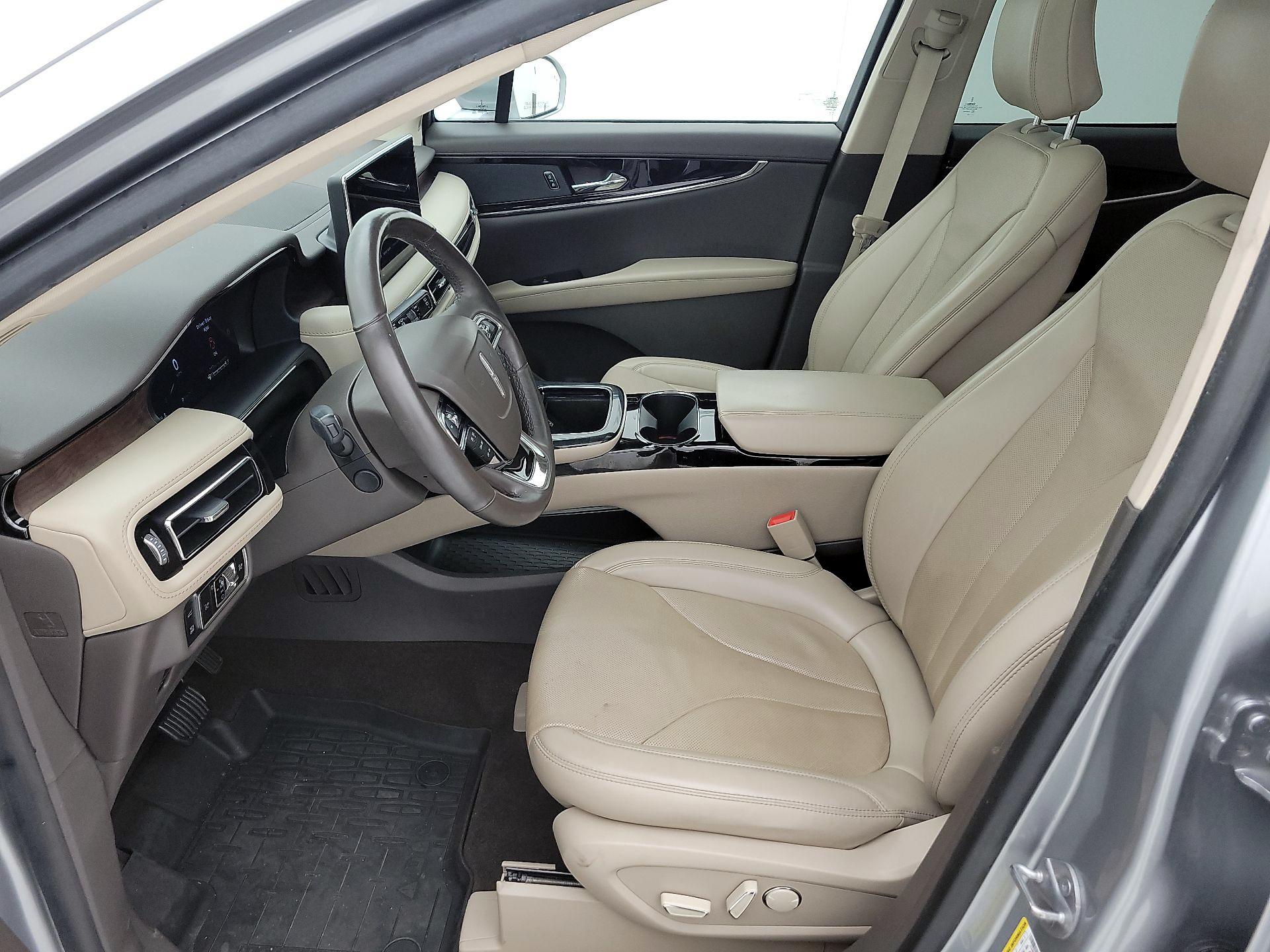 Thumbnail: 2023 Lincoln Nautilus - 11