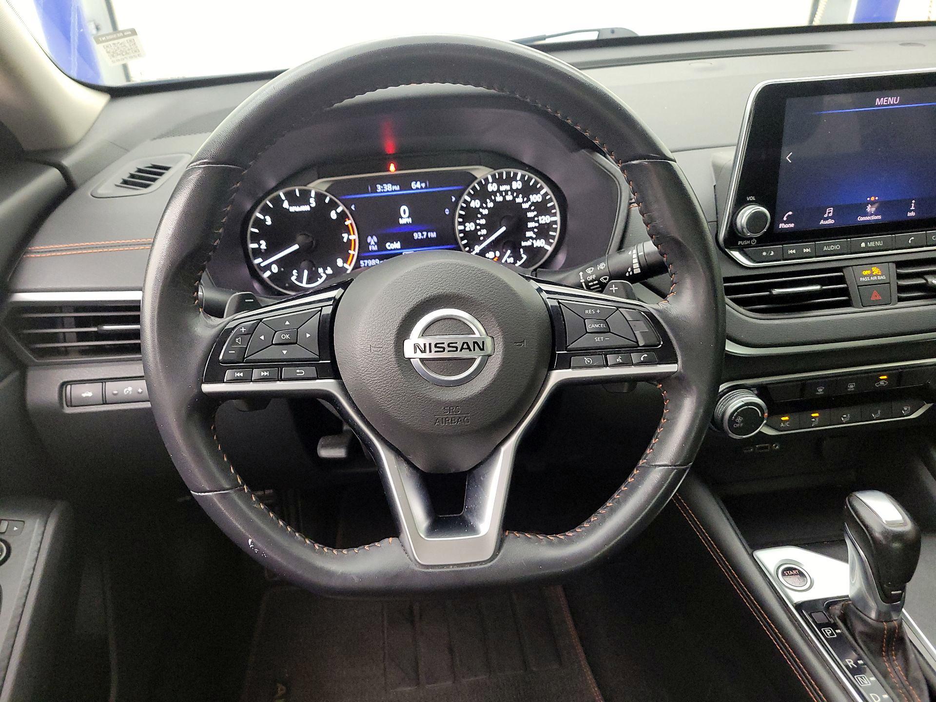 Thumbnail: 2020 Nissan Altima - 10