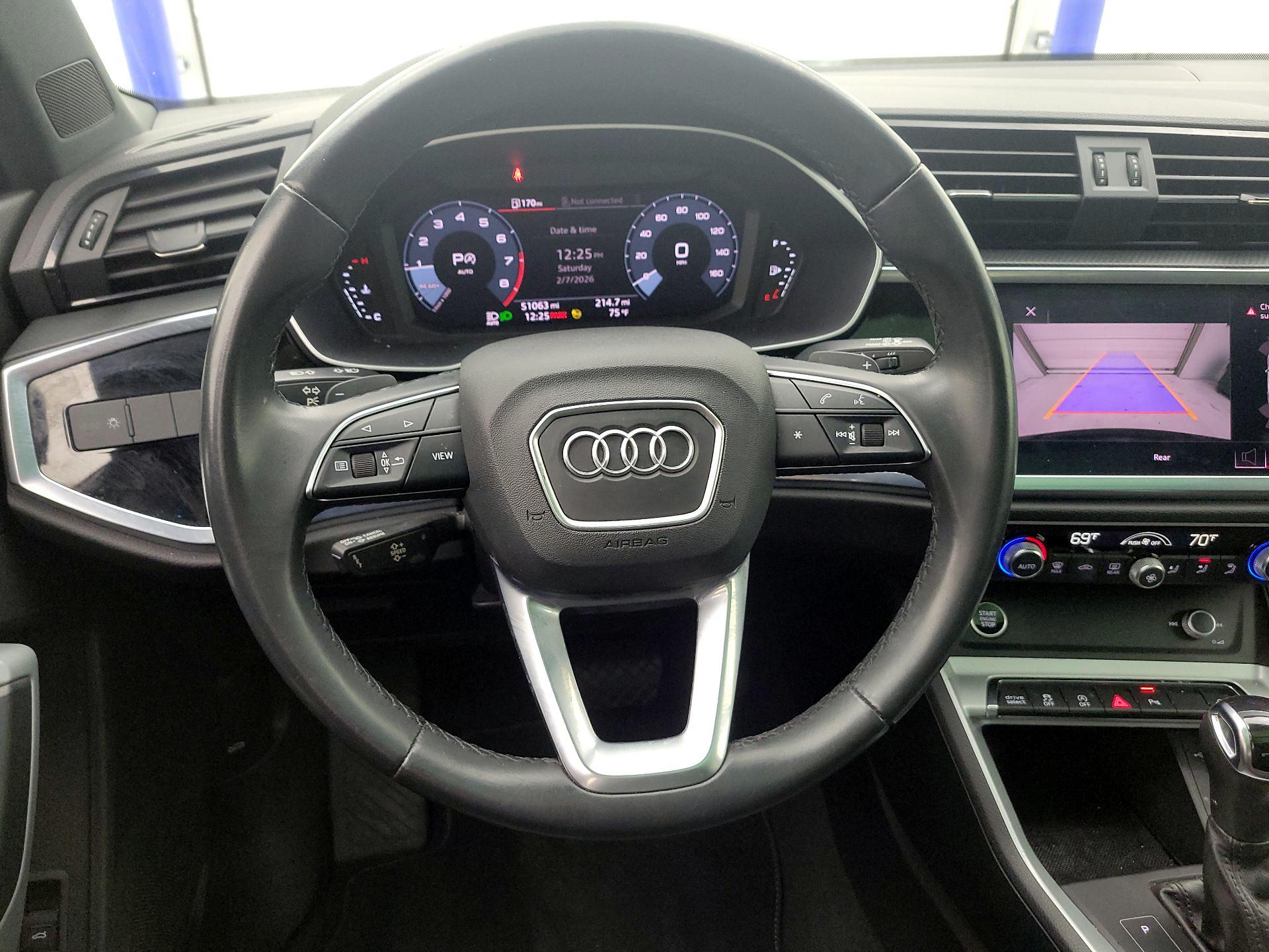 Thumbnail: 2021 Audi Q3 - 10