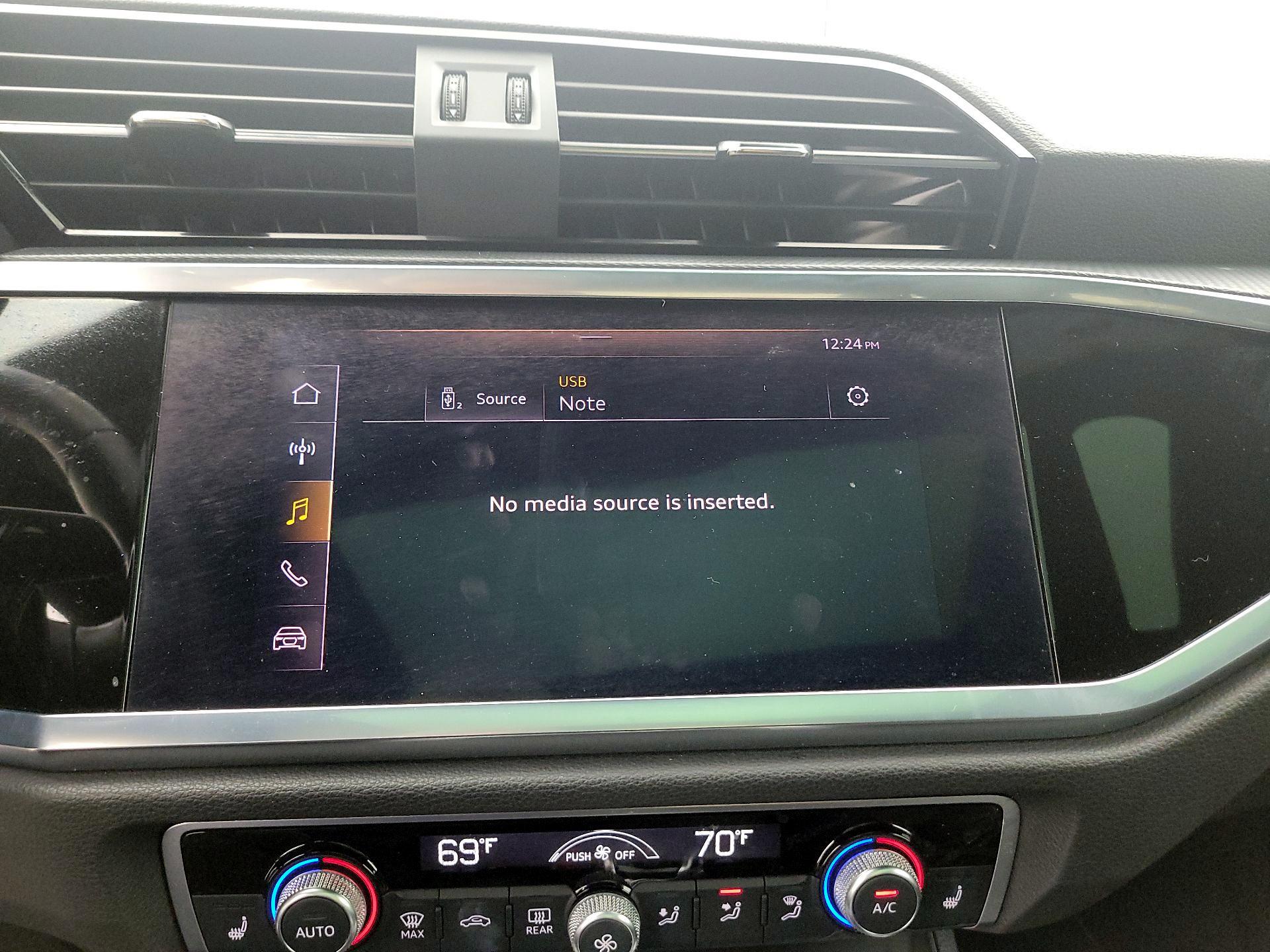 Thumbnail: 2021 Audi Q3 - 15