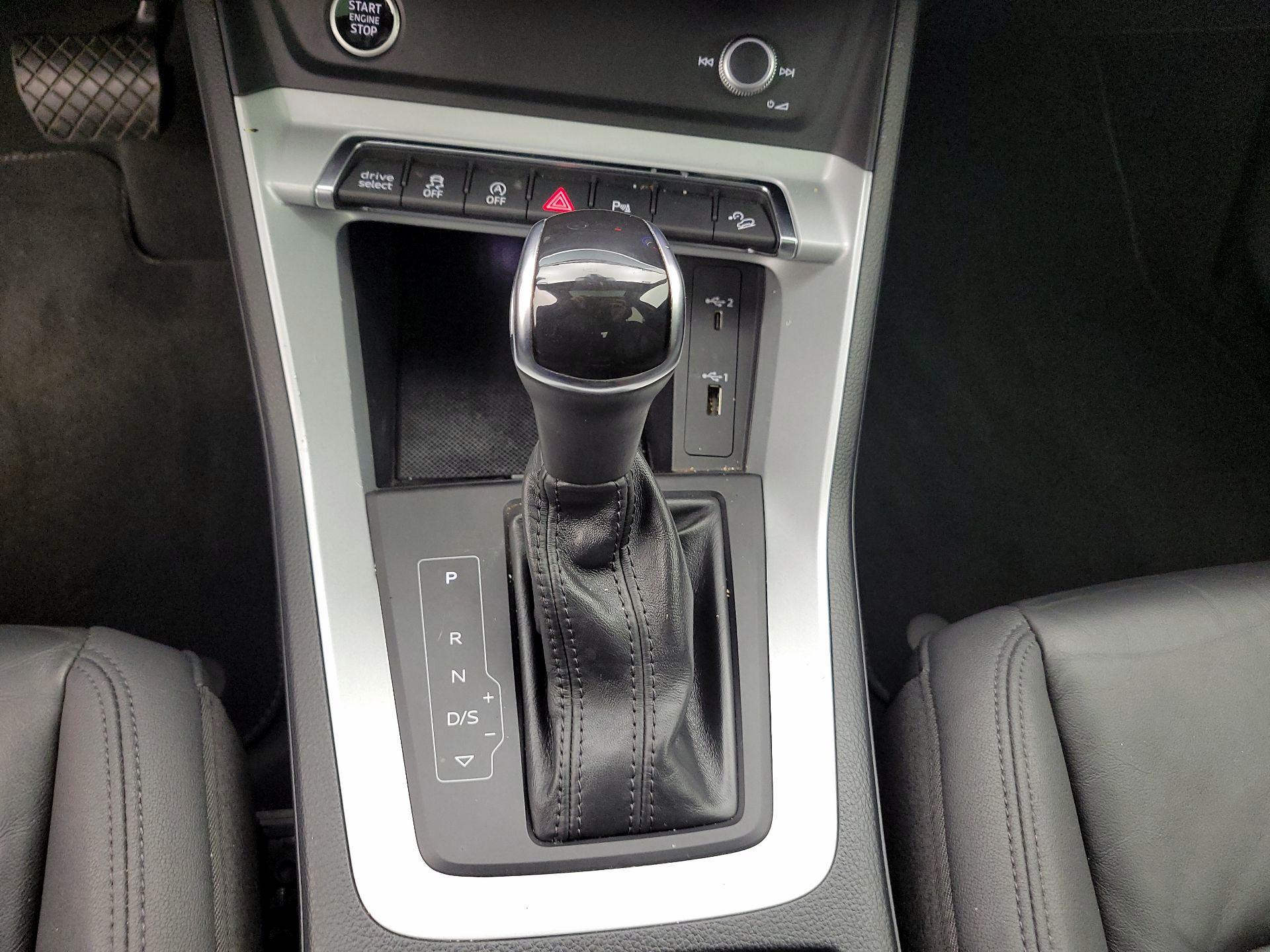 Thumbnail: 2021 Audi Q3 - 17