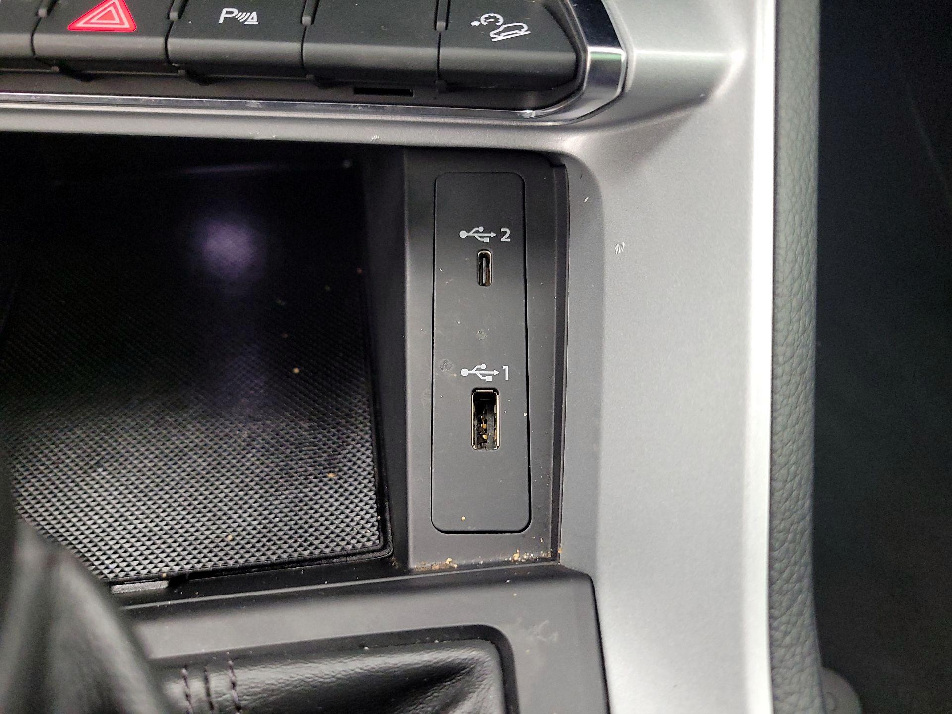 Thumbnail: 2021 Audi Q3 - 18