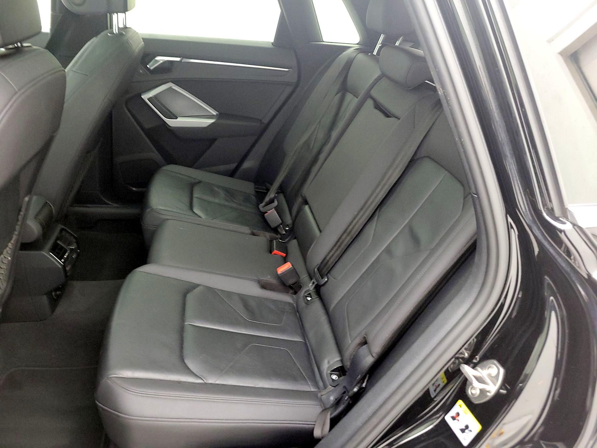 Thumbnail: 2021 Audi Q3 - 20