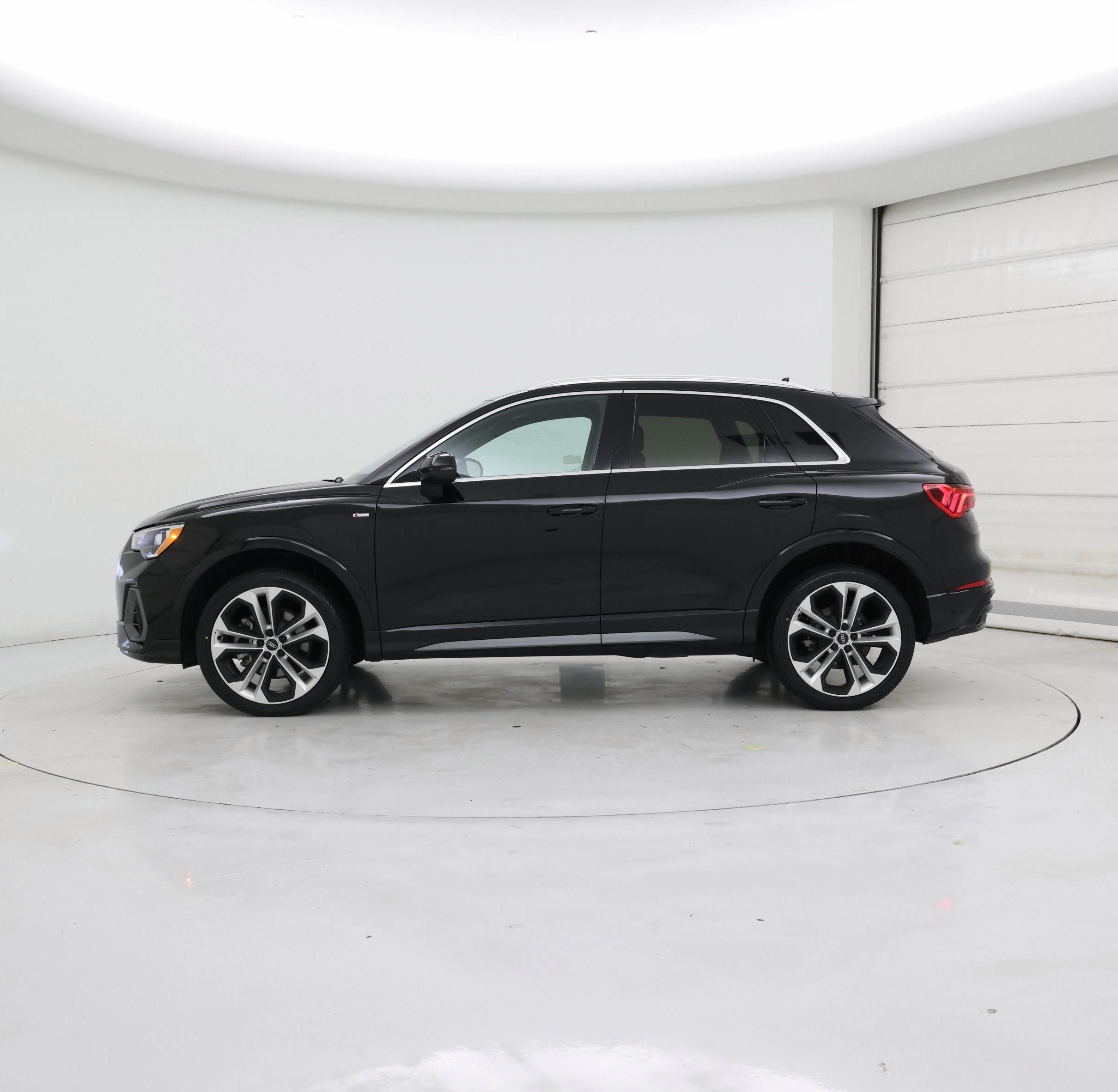 Thumbnail: 2021 Audi Q3 - 3