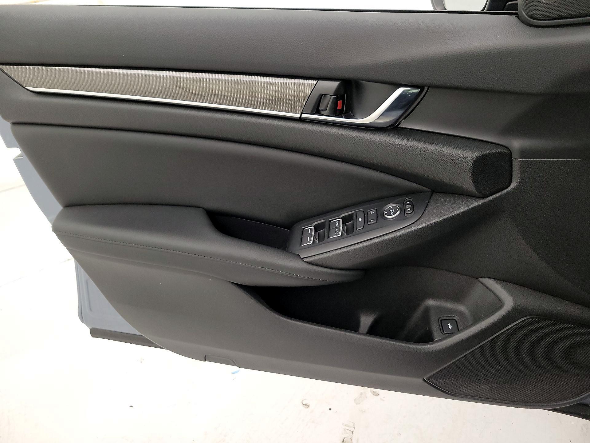 Thumbnail: 2022 Honda Accord - 12