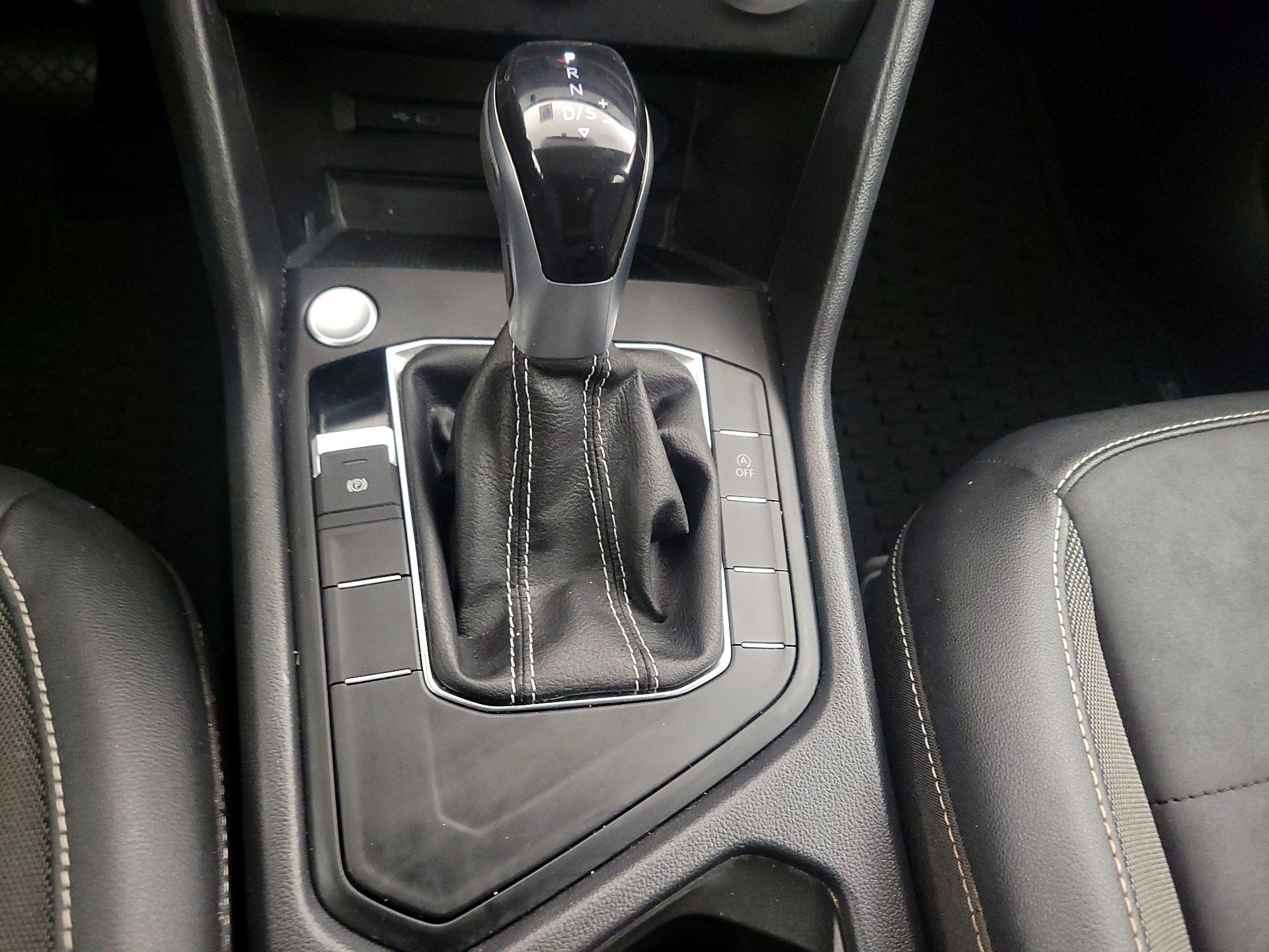 Thumbnail: 2022 Volkswagen Taos - 17