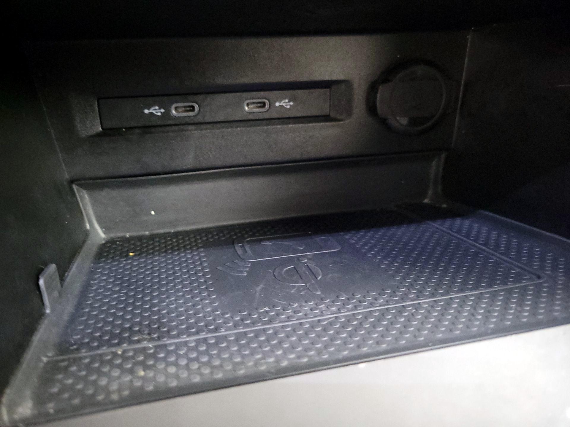 Thumbnail: 2022 Volkswagen Taos - 18