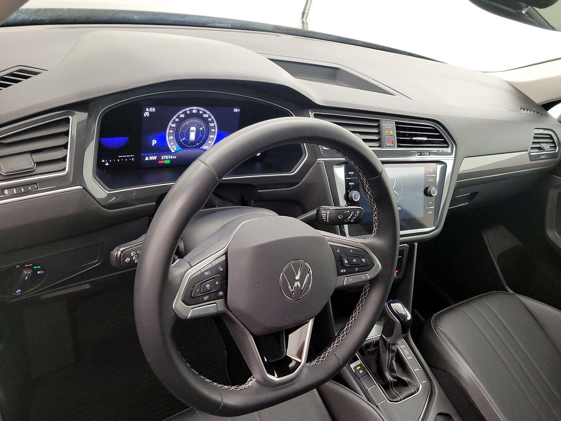 Thumbnail: 2022 Volkswagen Tiguan - 9