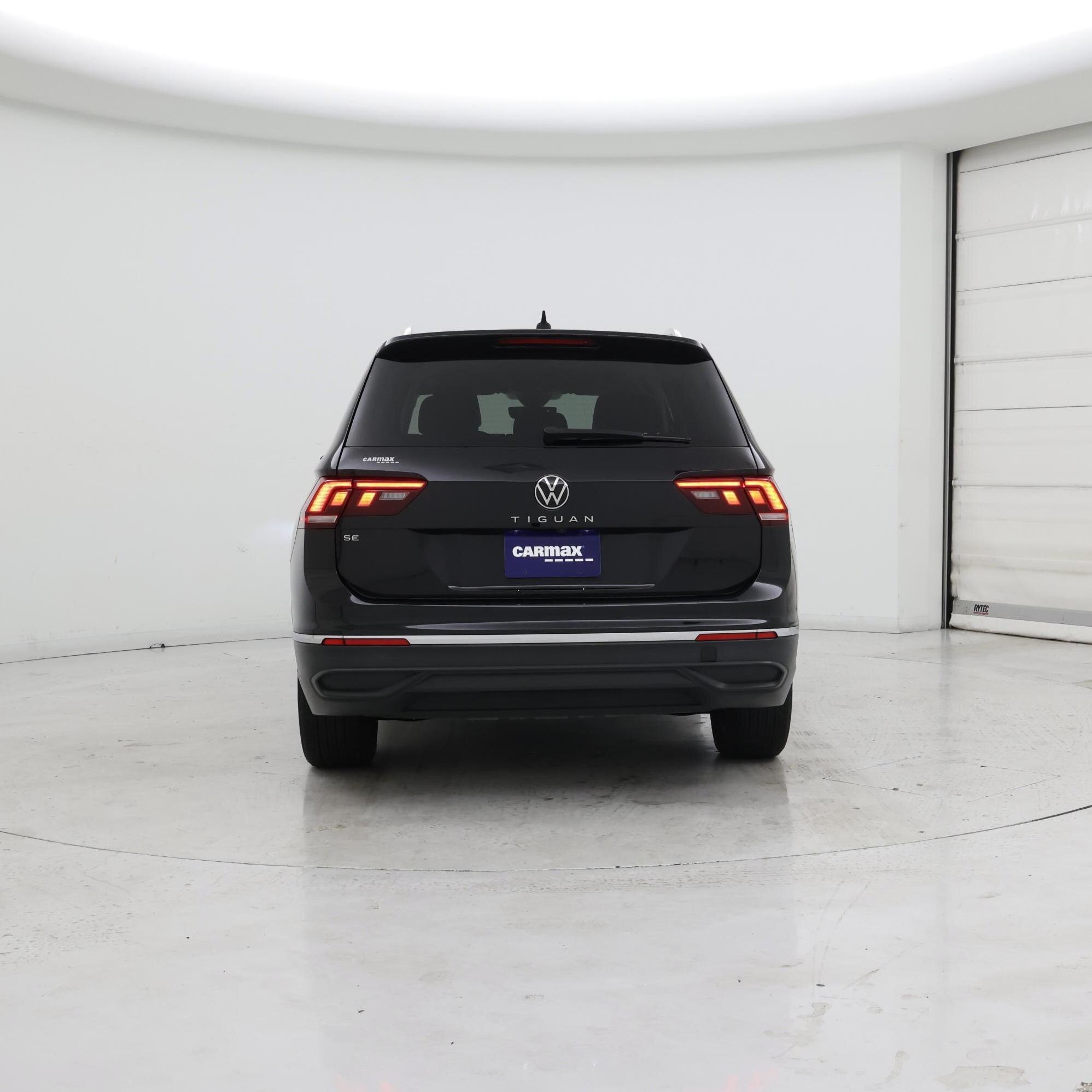 Thumbnail: 2022 Volkswagen Tiguan - 6