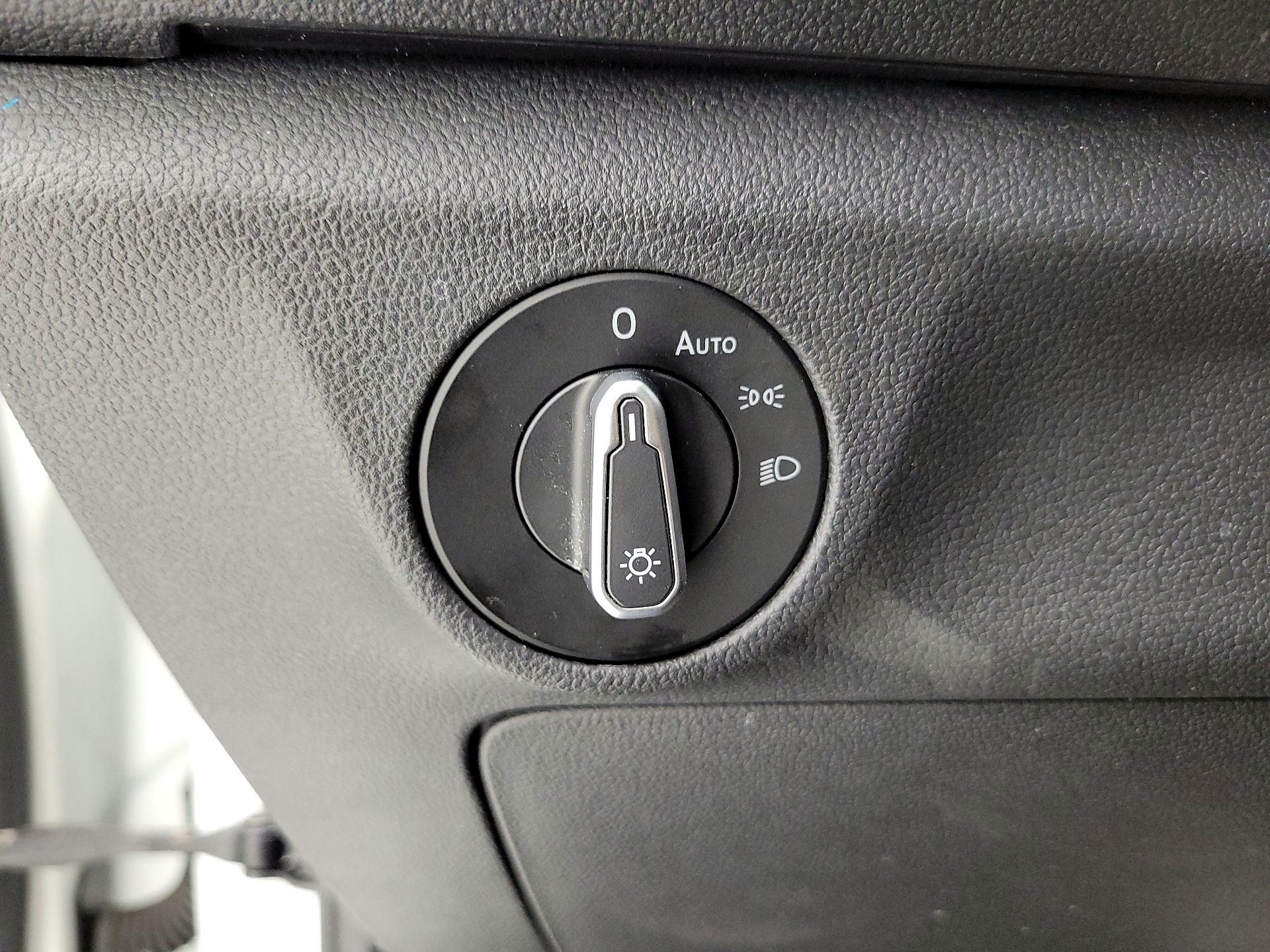 Thumbnail: 2022 Volkswagen Jetta - 13