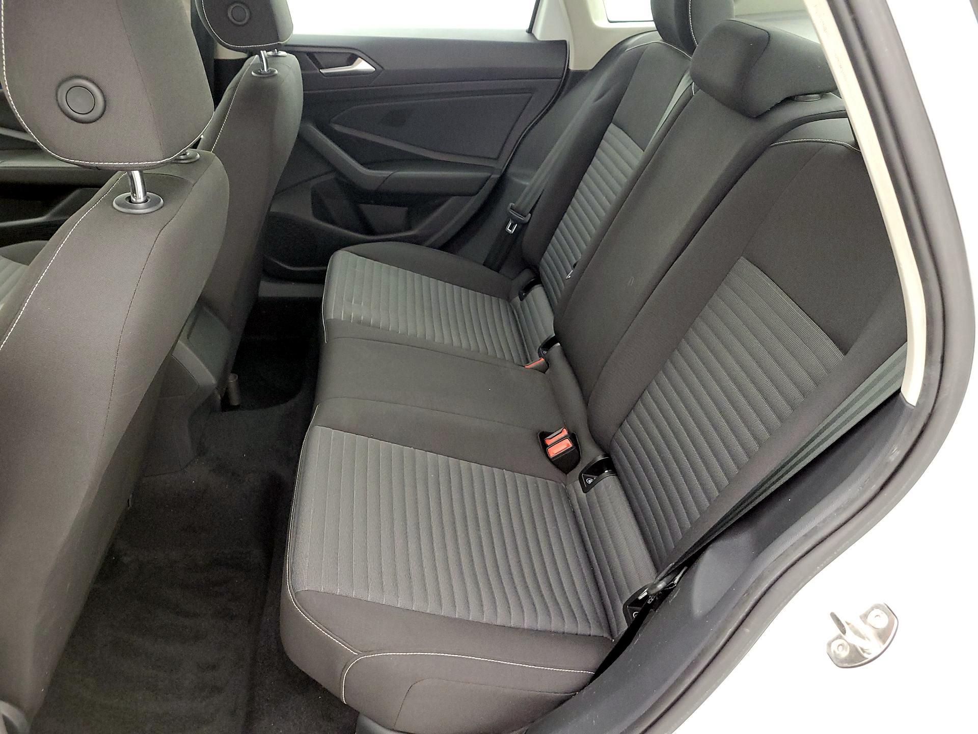 Thumbnail: 2022 Volkswagen Jetta - 19