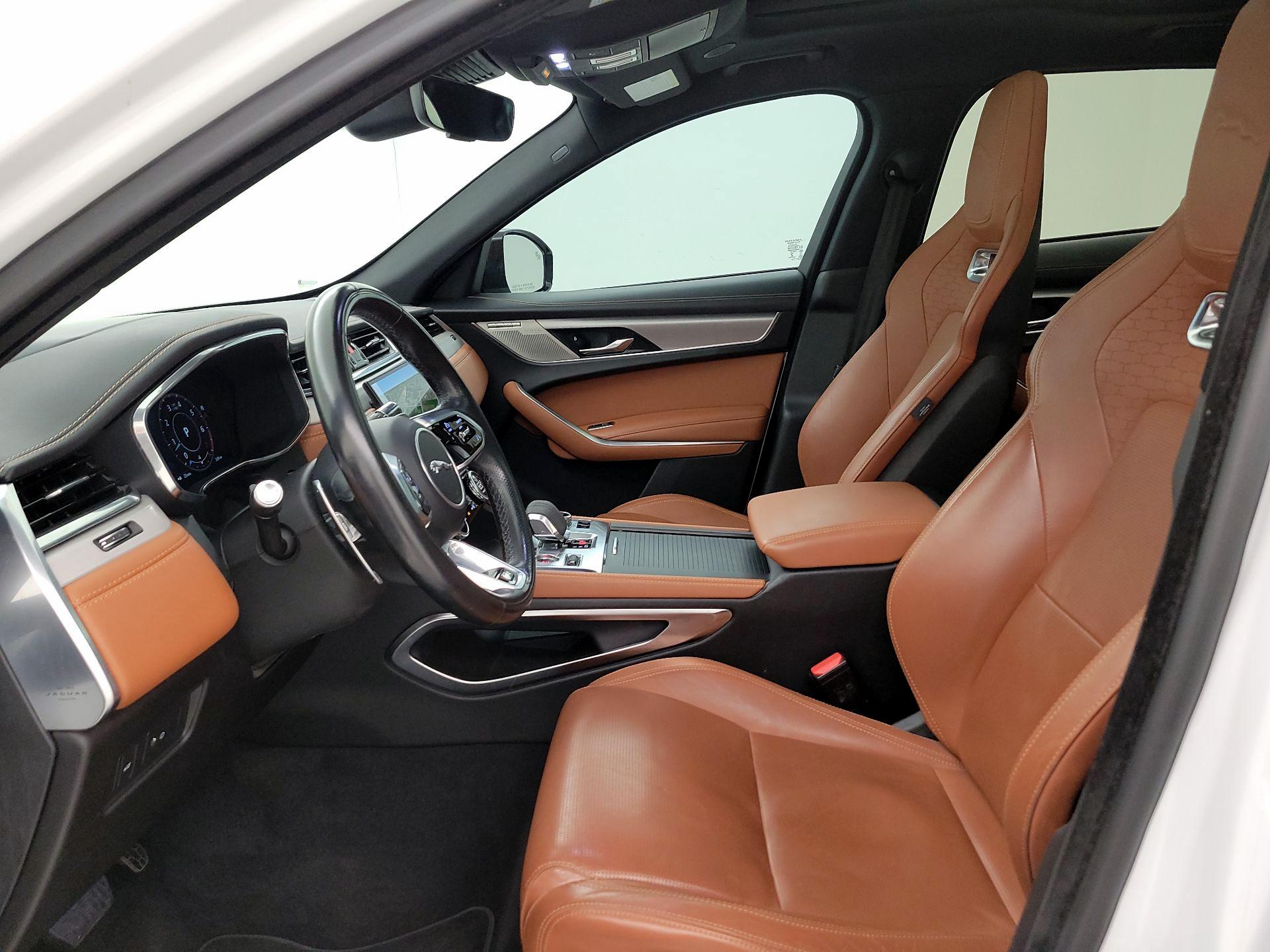 Thumbnail: 2021 Jaguar F-Pace - 11