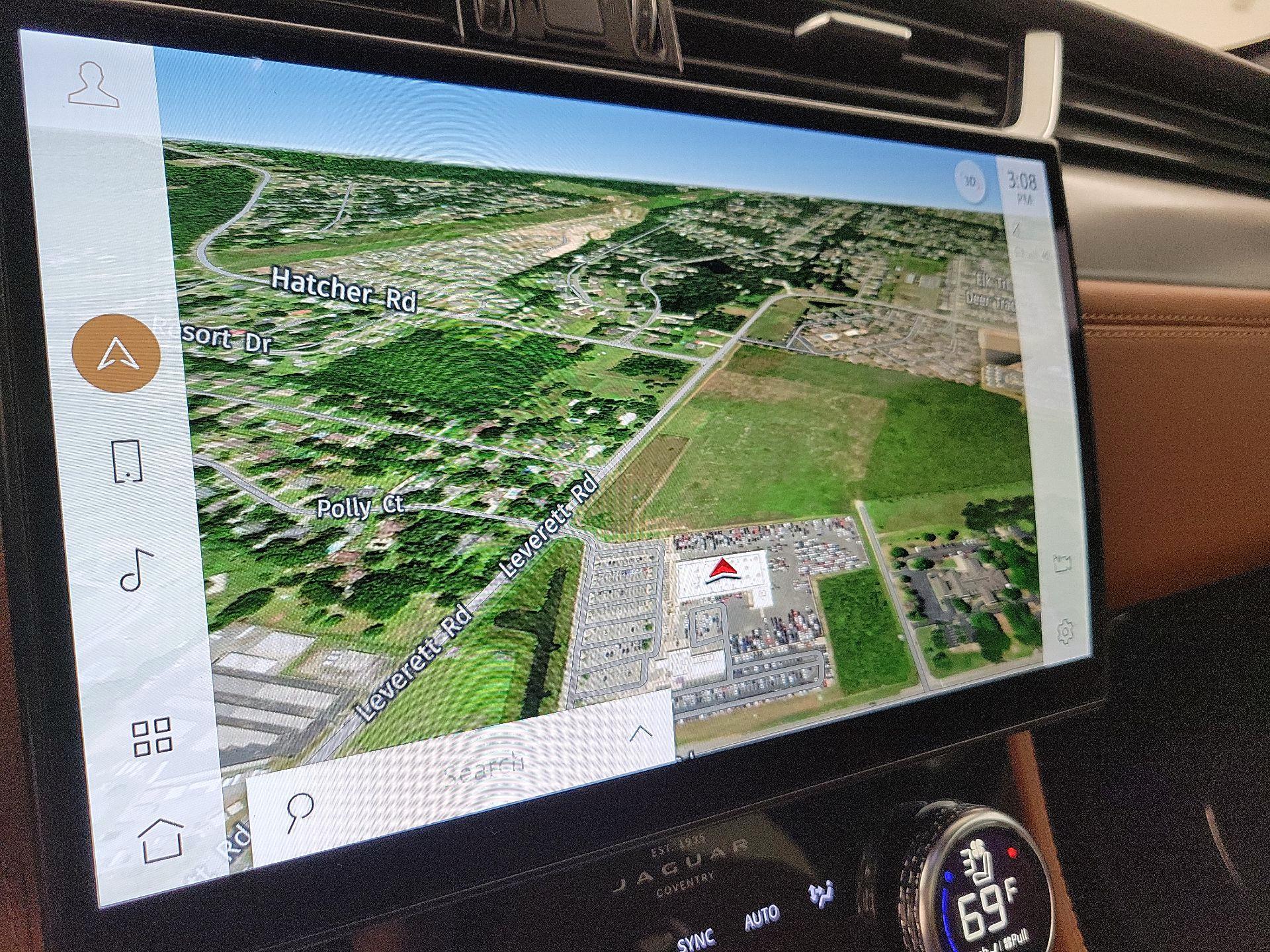 Thumbnail: 2021 Jaguar F-Pace - 14